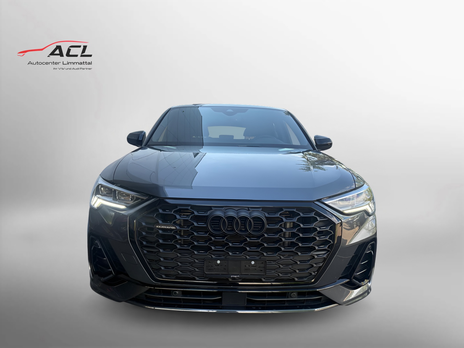 AUDI Q3 Sportback 40 TFSI S line quattro S-tronic-image-1