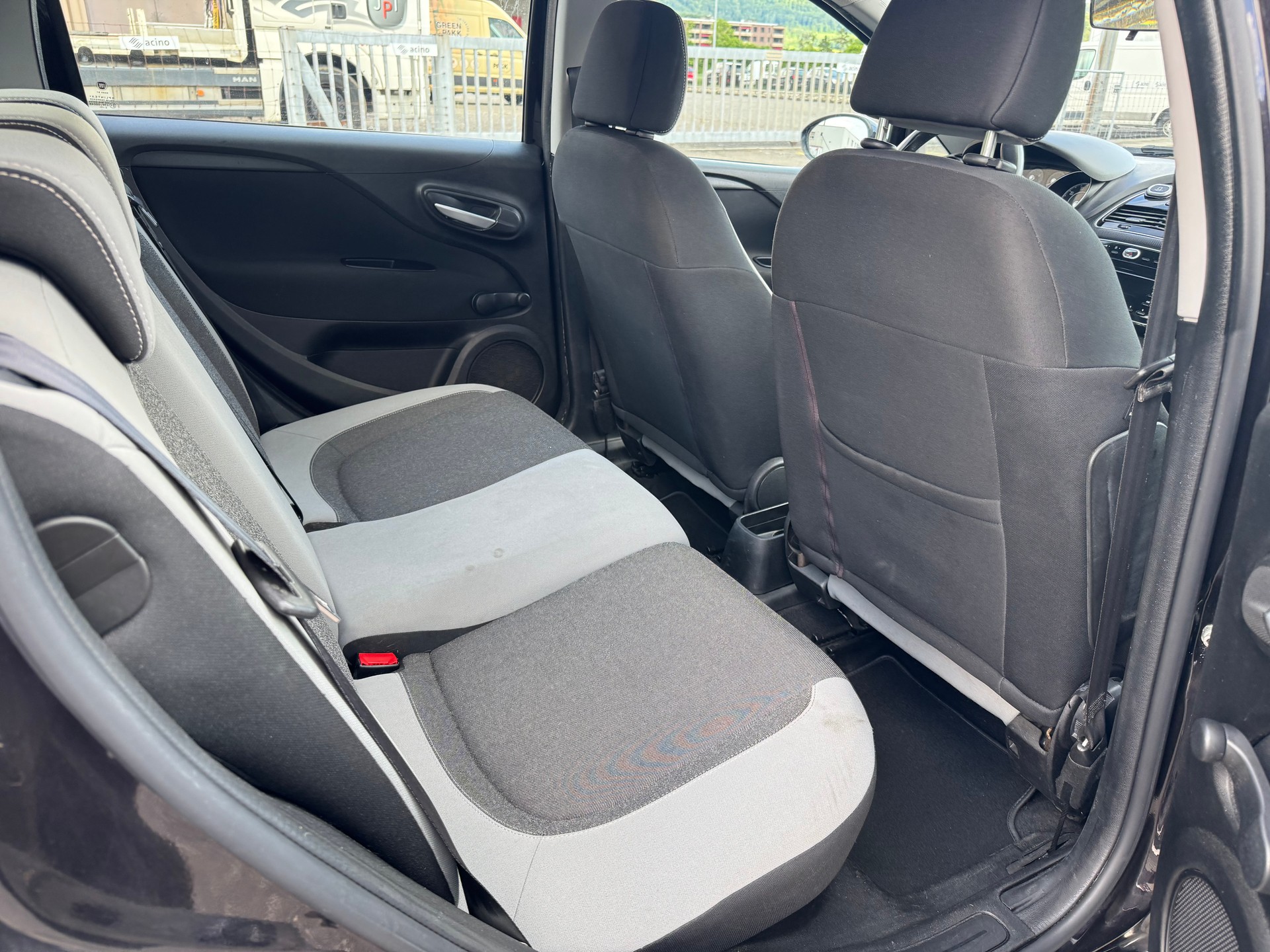 FIAT Punto 1.4 Pop Star-image-7