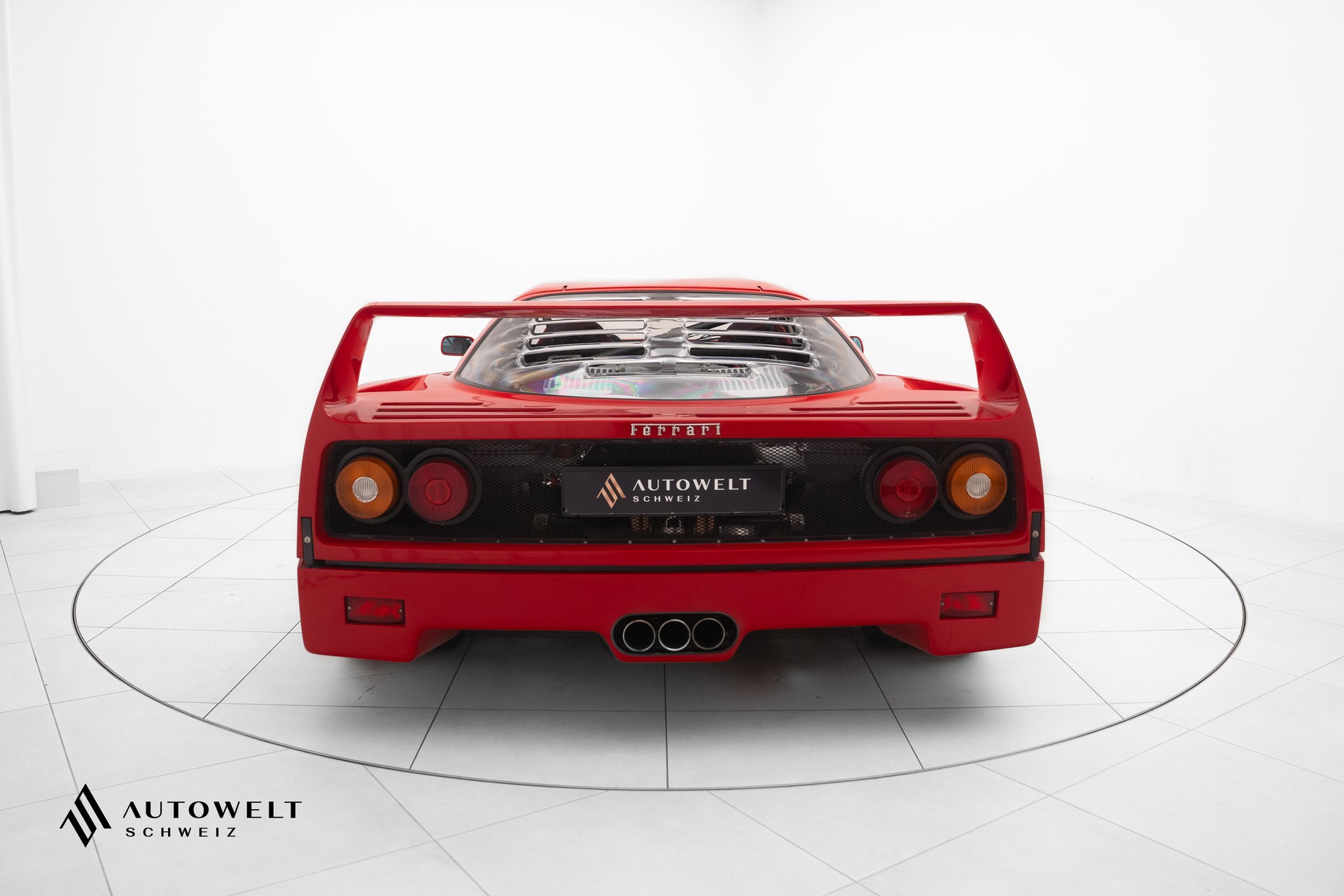 FERRARI F40-image-1