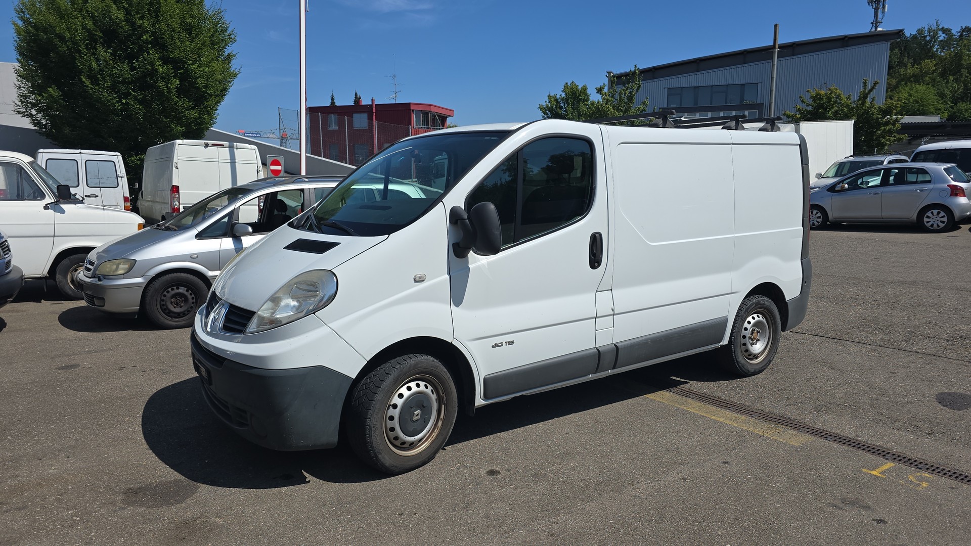 RENAULT Trafic 2.0 dCi 115 2.9t L2H1-image-3