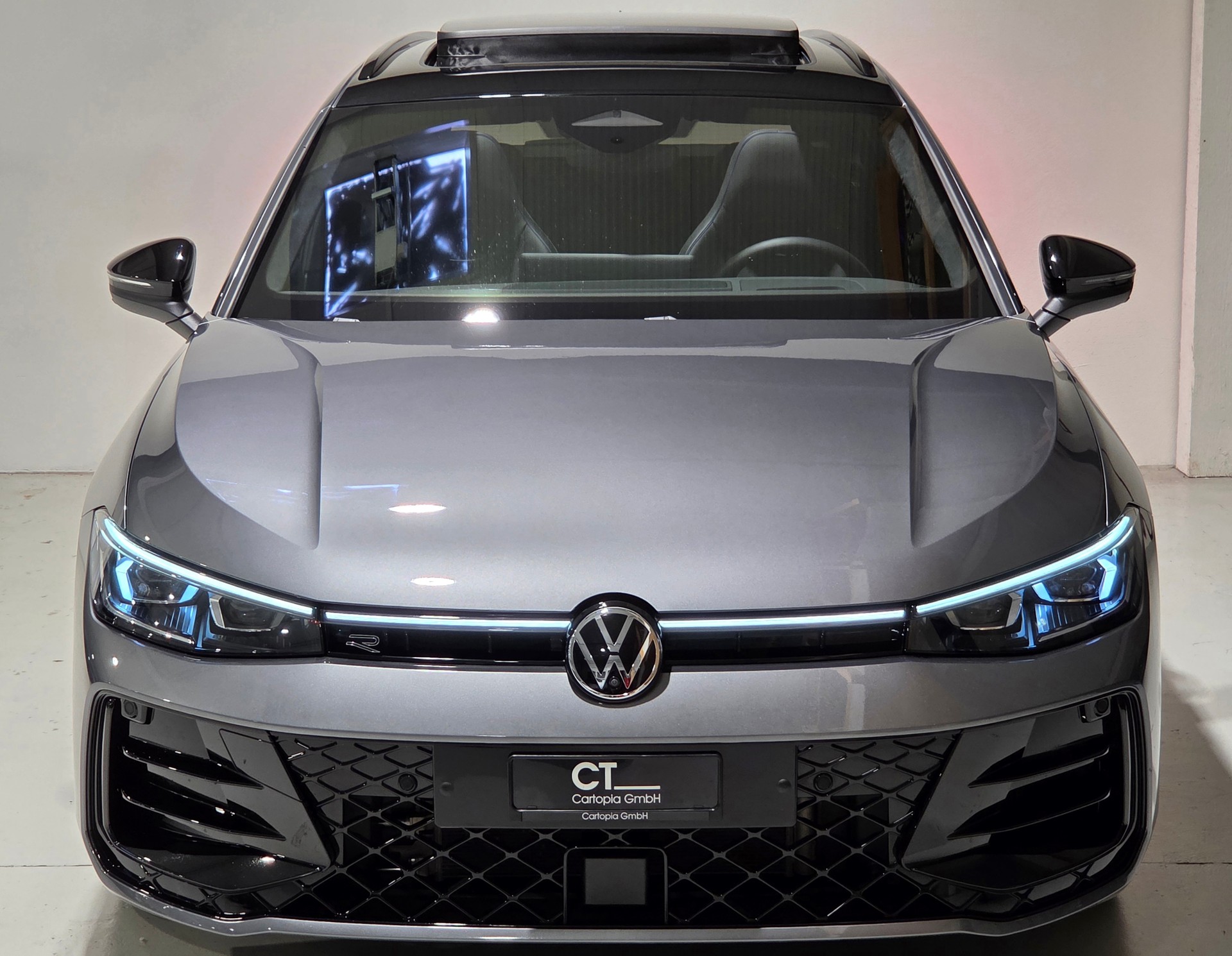 VW Passat Variant 2.0 TSI evo4 R-Line Signature Black Style 4 Motion DSG-image-25