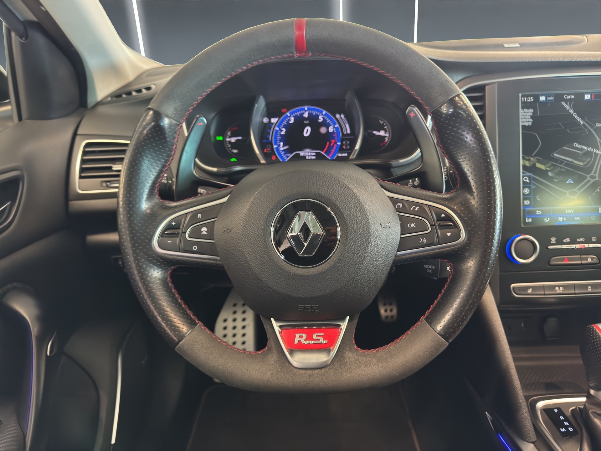 RENAULT Mégane RS 280 EDC //Pack Nav 8.7 Bose/Sièges de Sport R.S./Toit panoramique ouvrant éléctrique-image-13