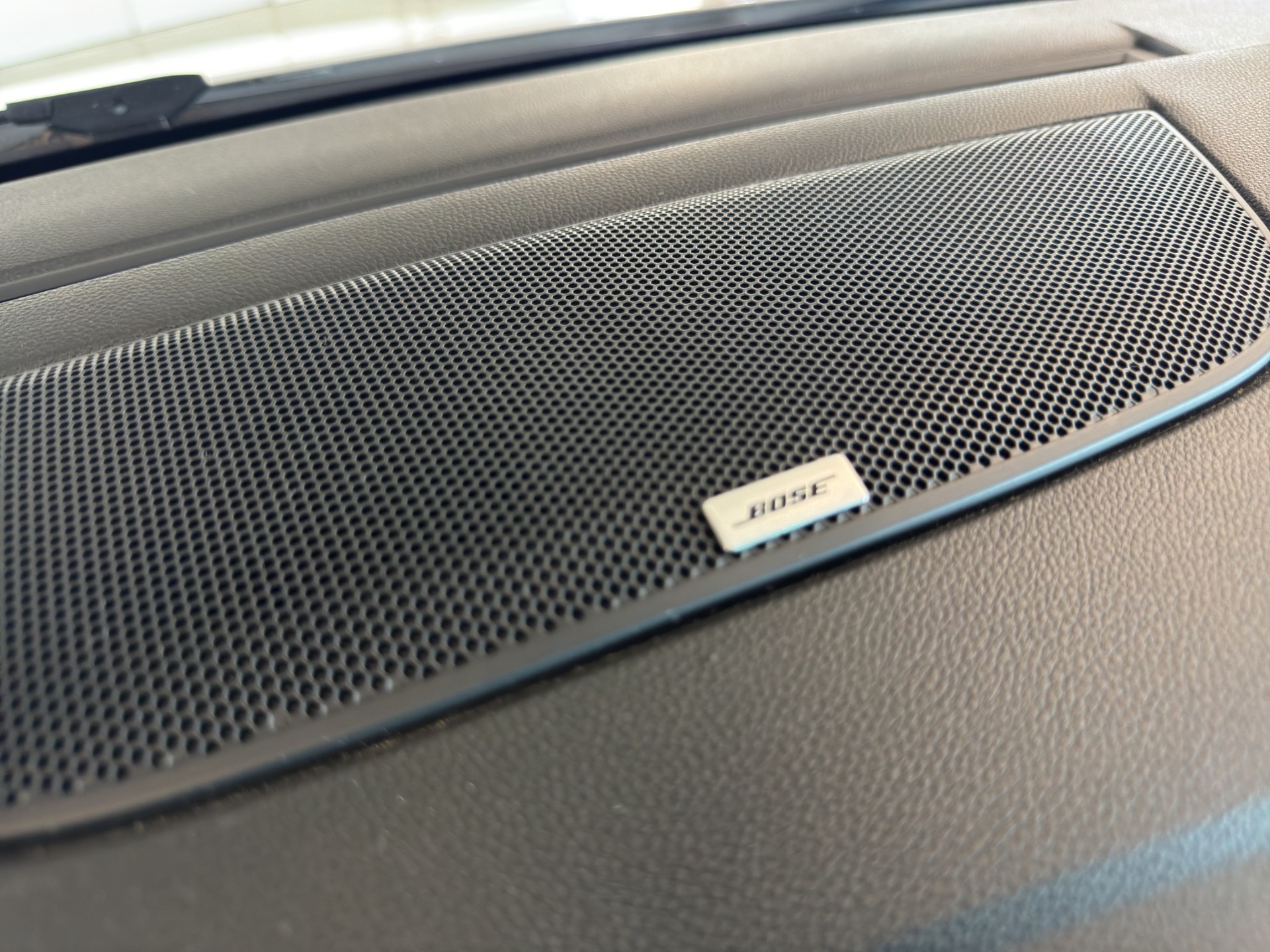 RENAULT Mégane RS 280 EDC //Pack Nav 8.7 Bose/Sièges de Sport R.S./Toit panoramique ouvrant éléctrique-image-15