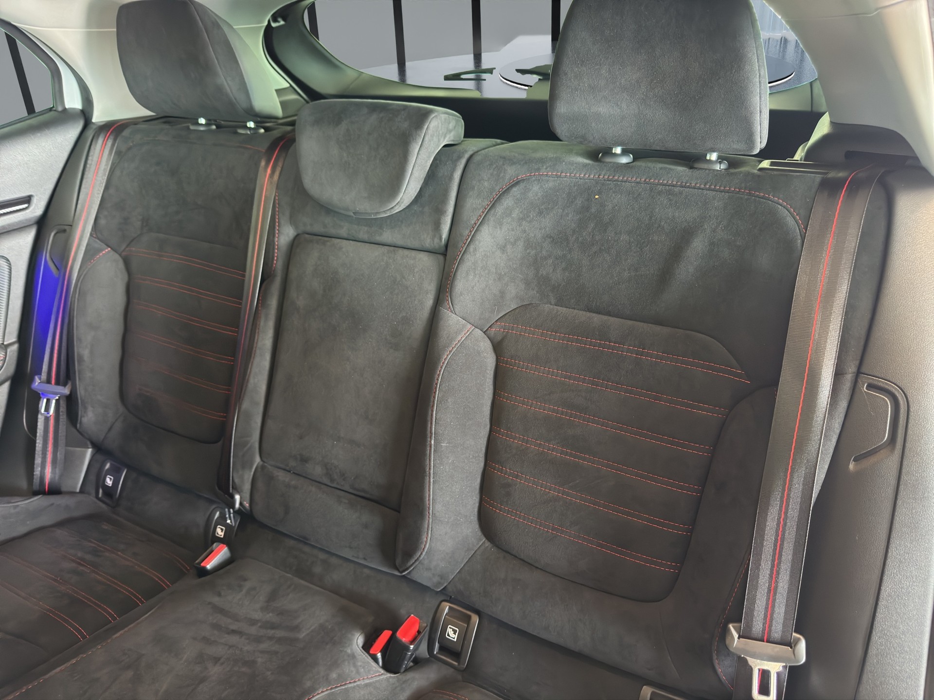 RENAULT Mégane RS 280 EDC //Pack Nav 8.7 Bose/Sièges de Sport R.S./Toit panoramique ouvrant éléctrique-image-7