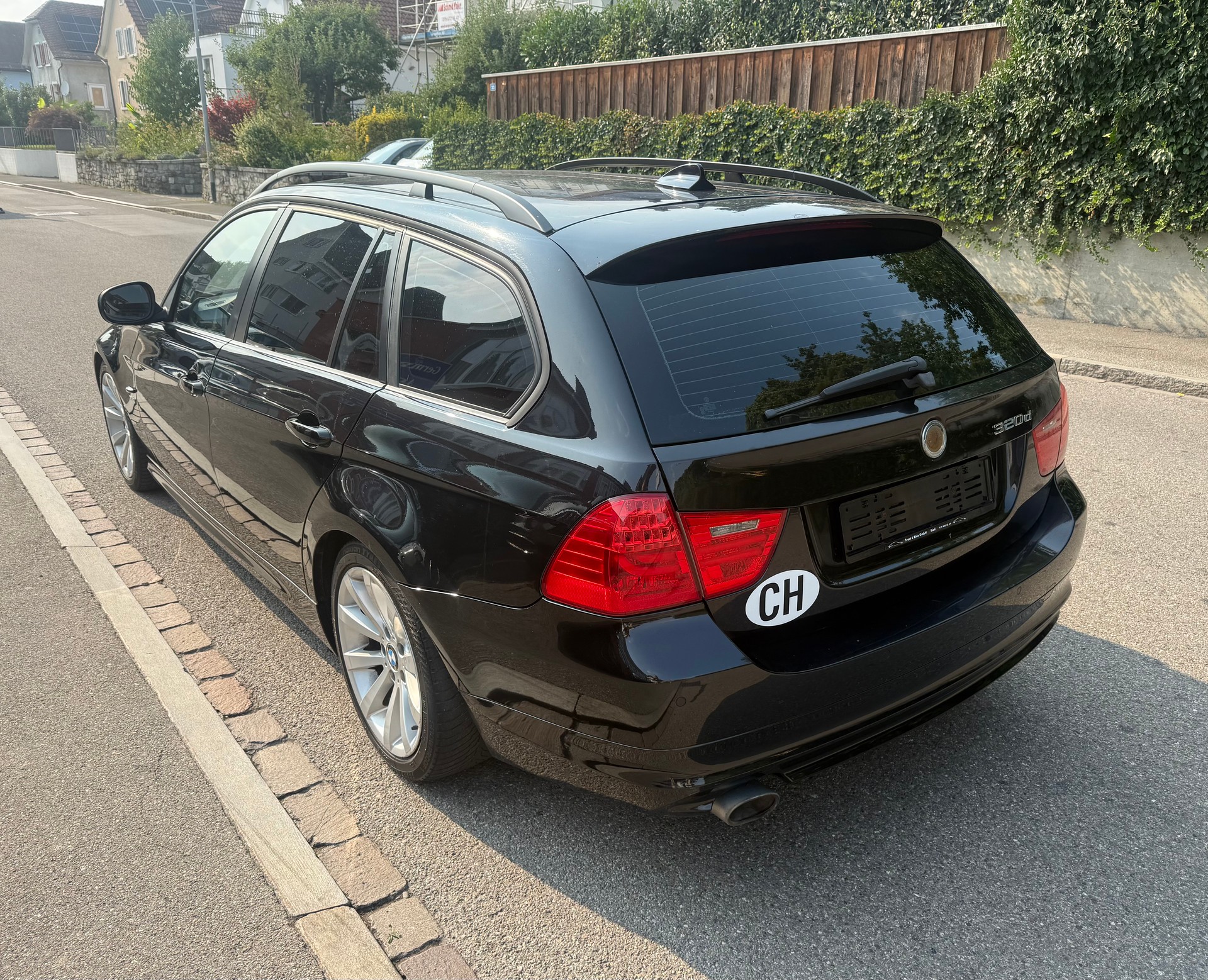 BMW 320d xDrive Touring more4you Steptronic-image-2