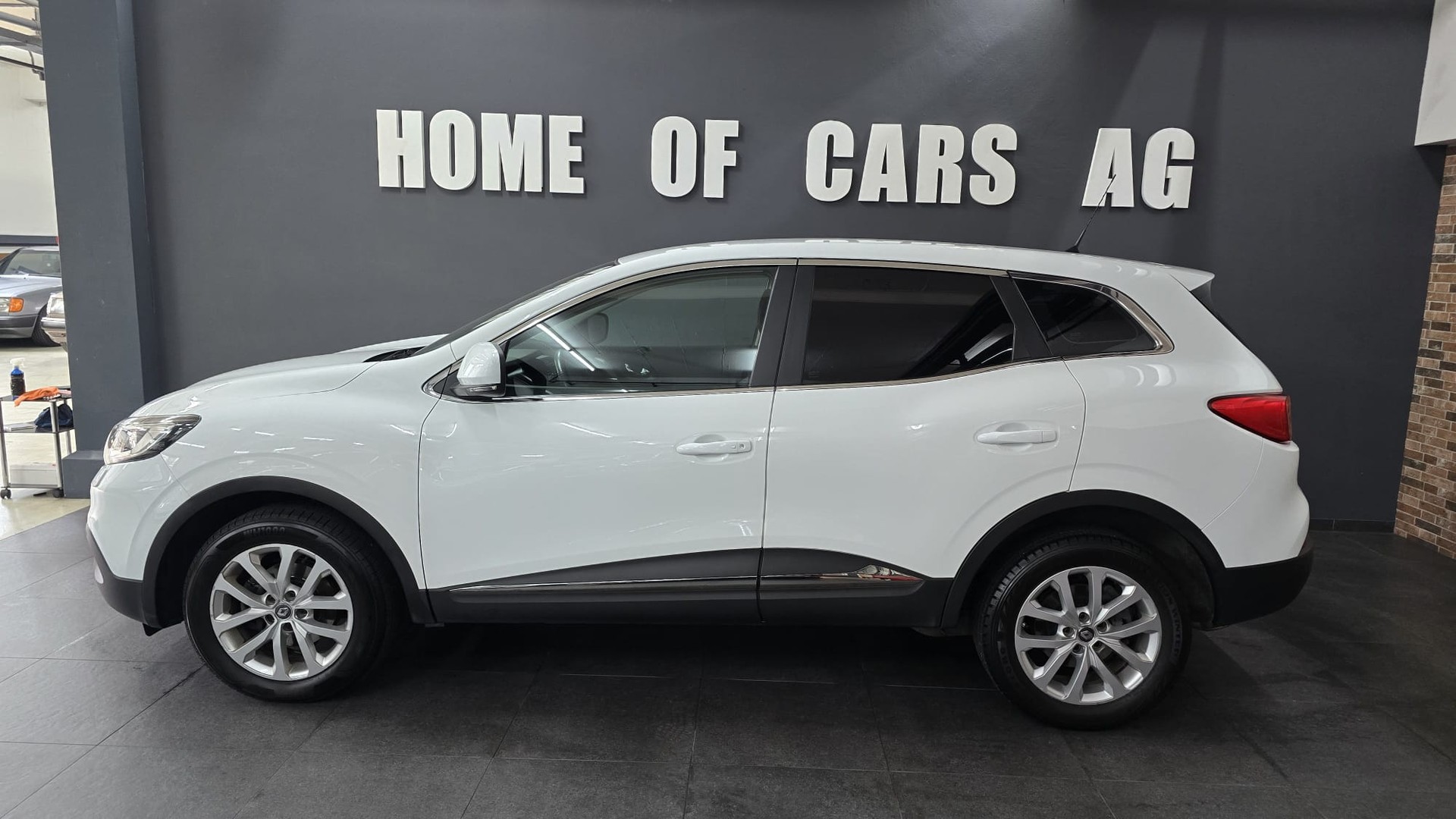 RENAULT Kadjar 1.6 dCi Zen 4x4-image-3
