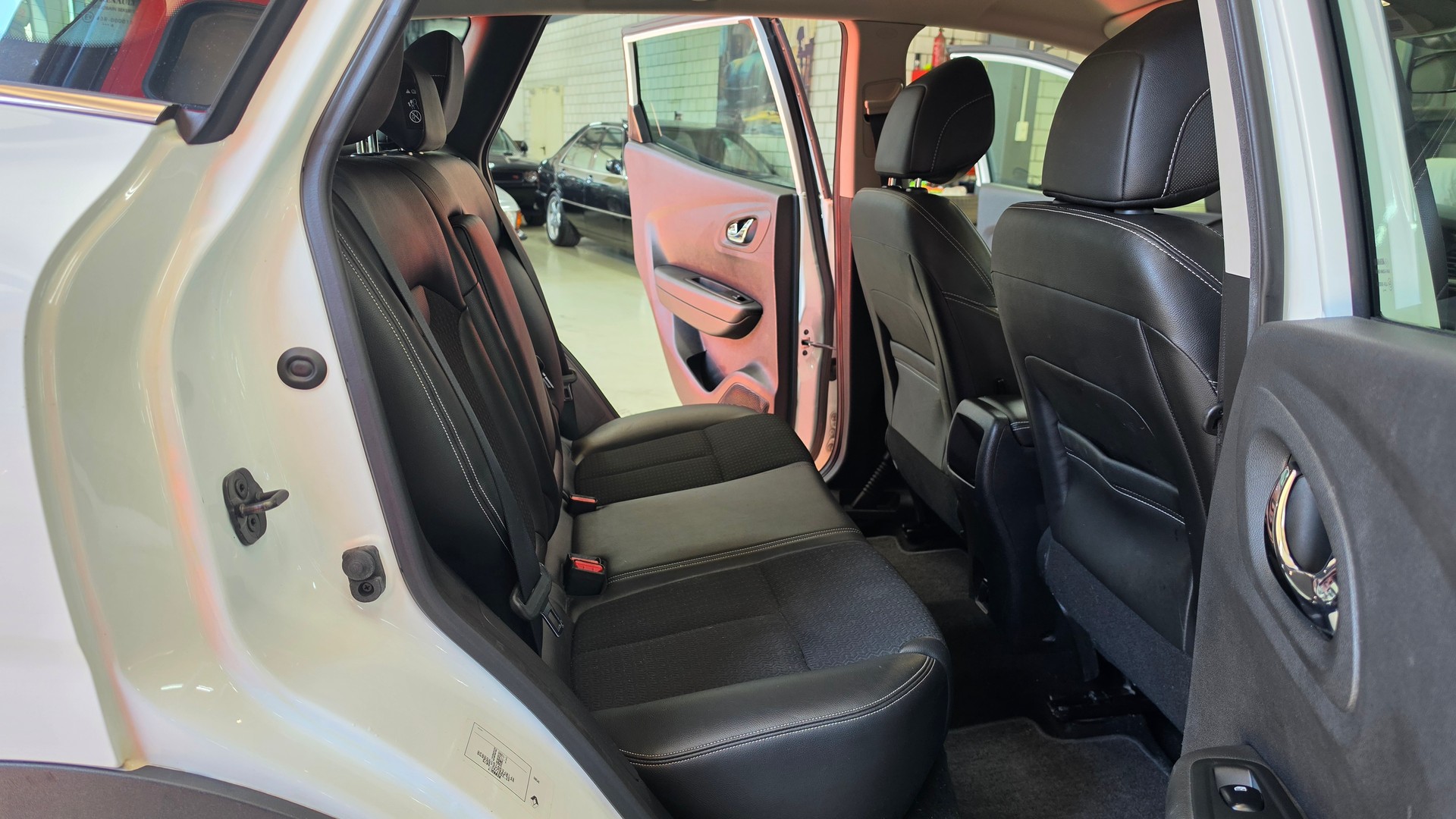 RENAULT Kadjar 1.6 dCi Zen 4x4-image-18