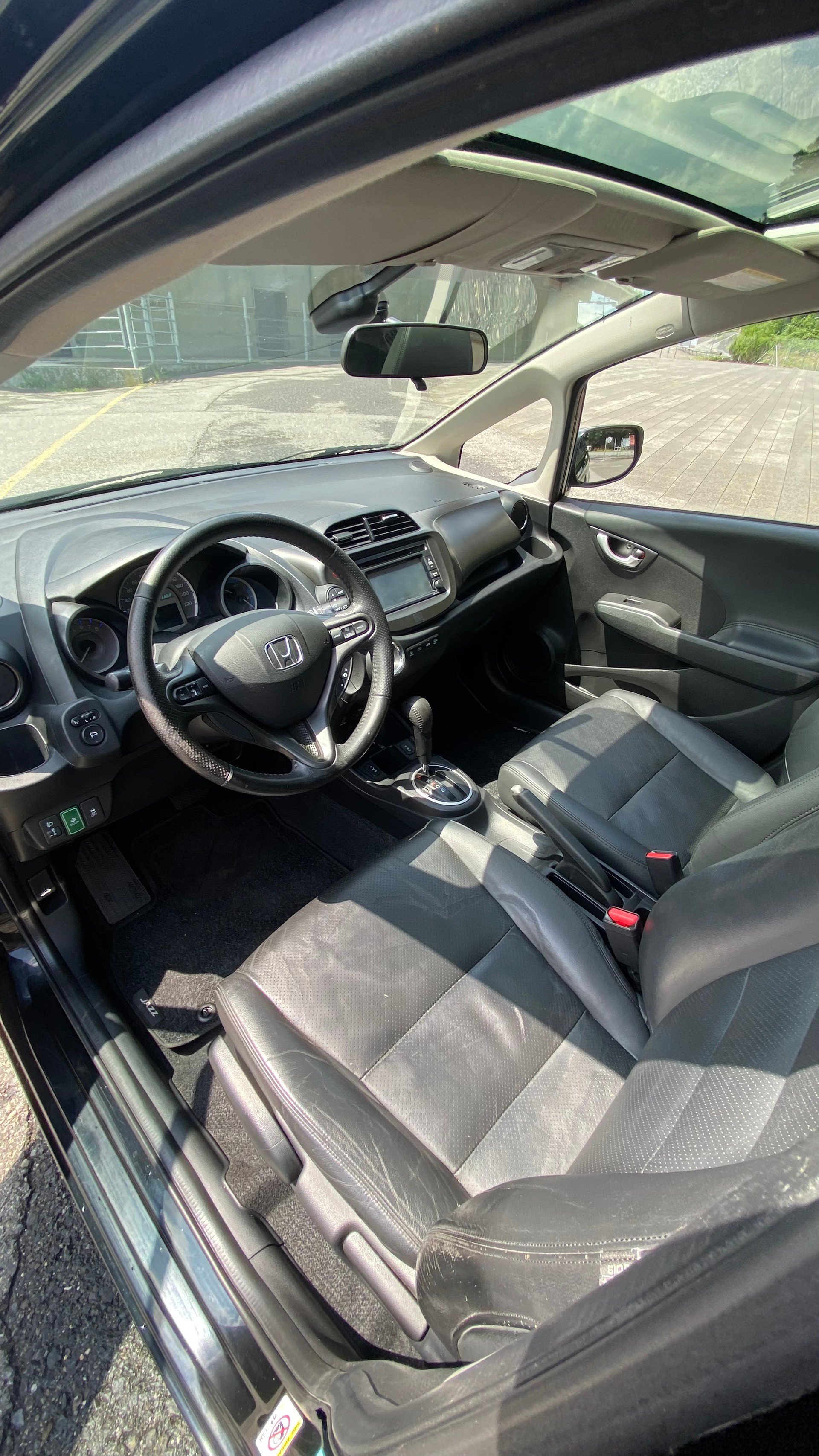 HONDA Jazz 1.3i Hybrid Exclusive CVT-image-14