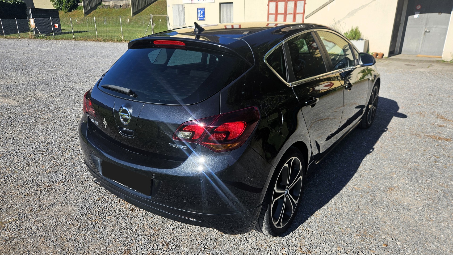 OPEL Astra J 1.6 T eTEC-image-1