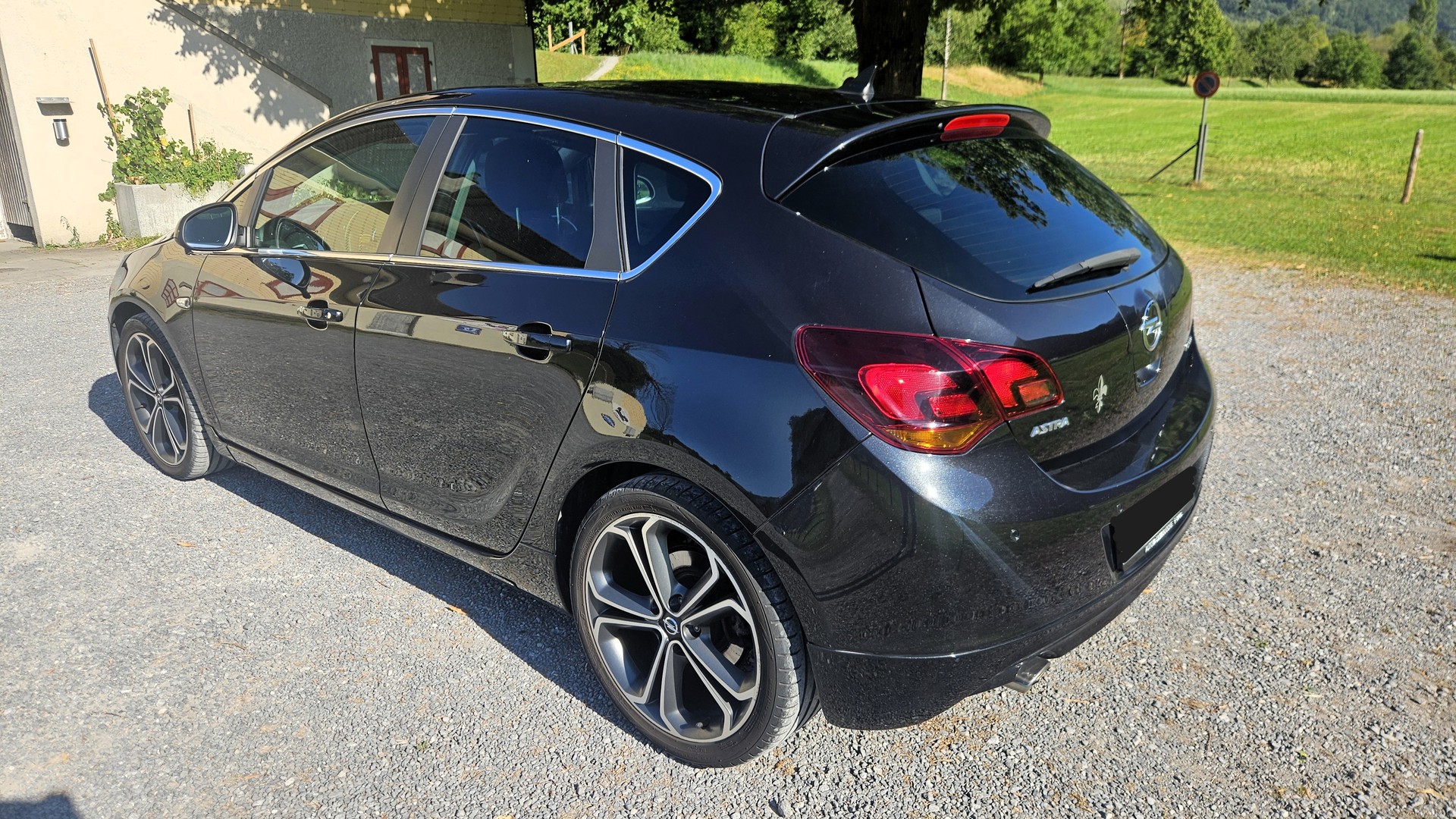 OPEL Astra J 1.6 T eTEC-image-2