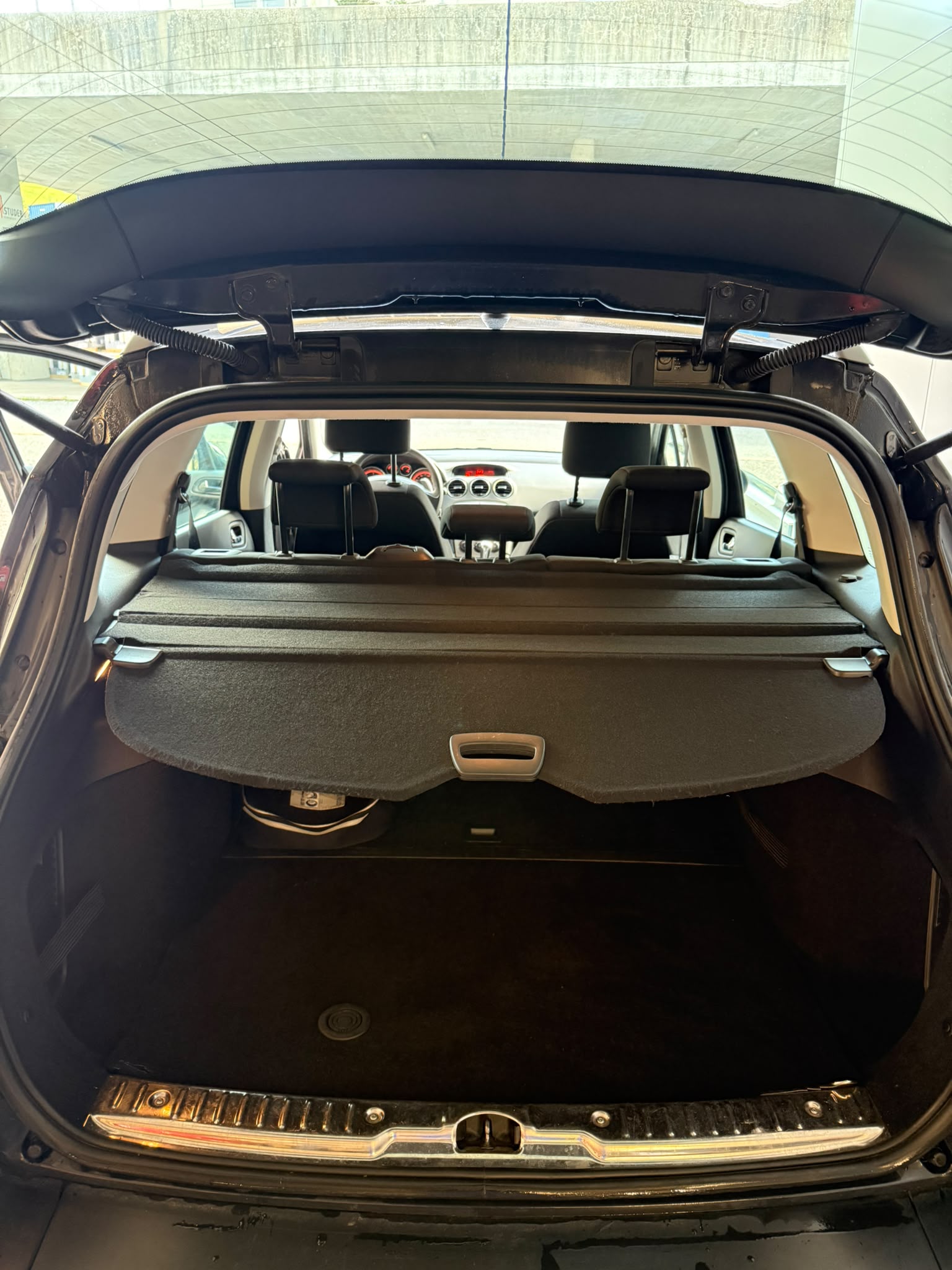 PEUGEOT 308 SW 1.6 HDI Access-image-5