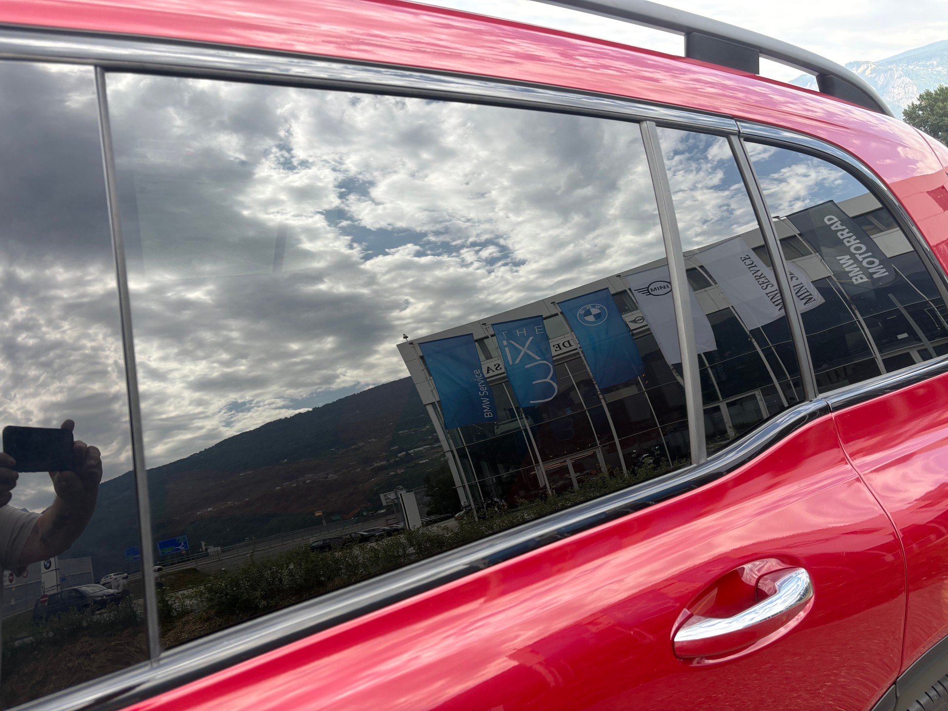 MERCEDES-BENZ GLB 250 4Matic AMG Line 8G-Tronic-image-9