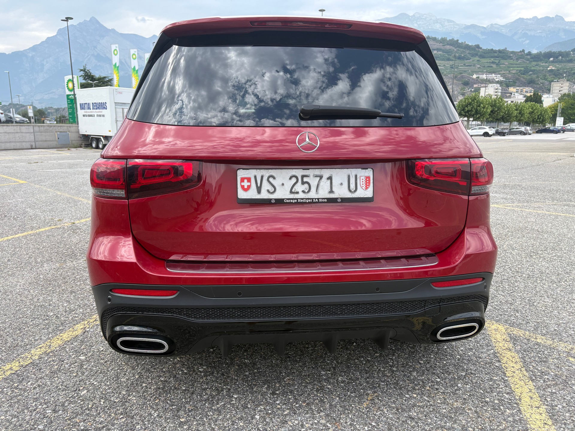 MERCEDES-BENZ GLB 250 4Matic AMG Line 8G-Tronic-image-2