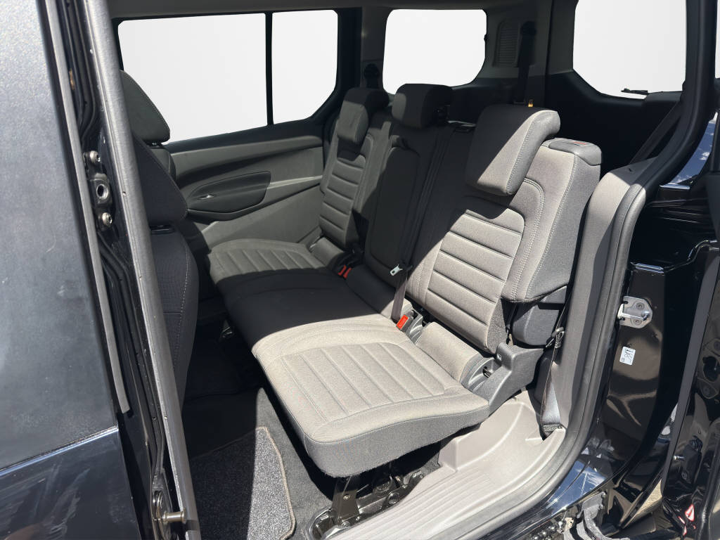 FORD TOURNEO CONNECT Grand 1.5 EcoBlue 120 Titanium-image-14