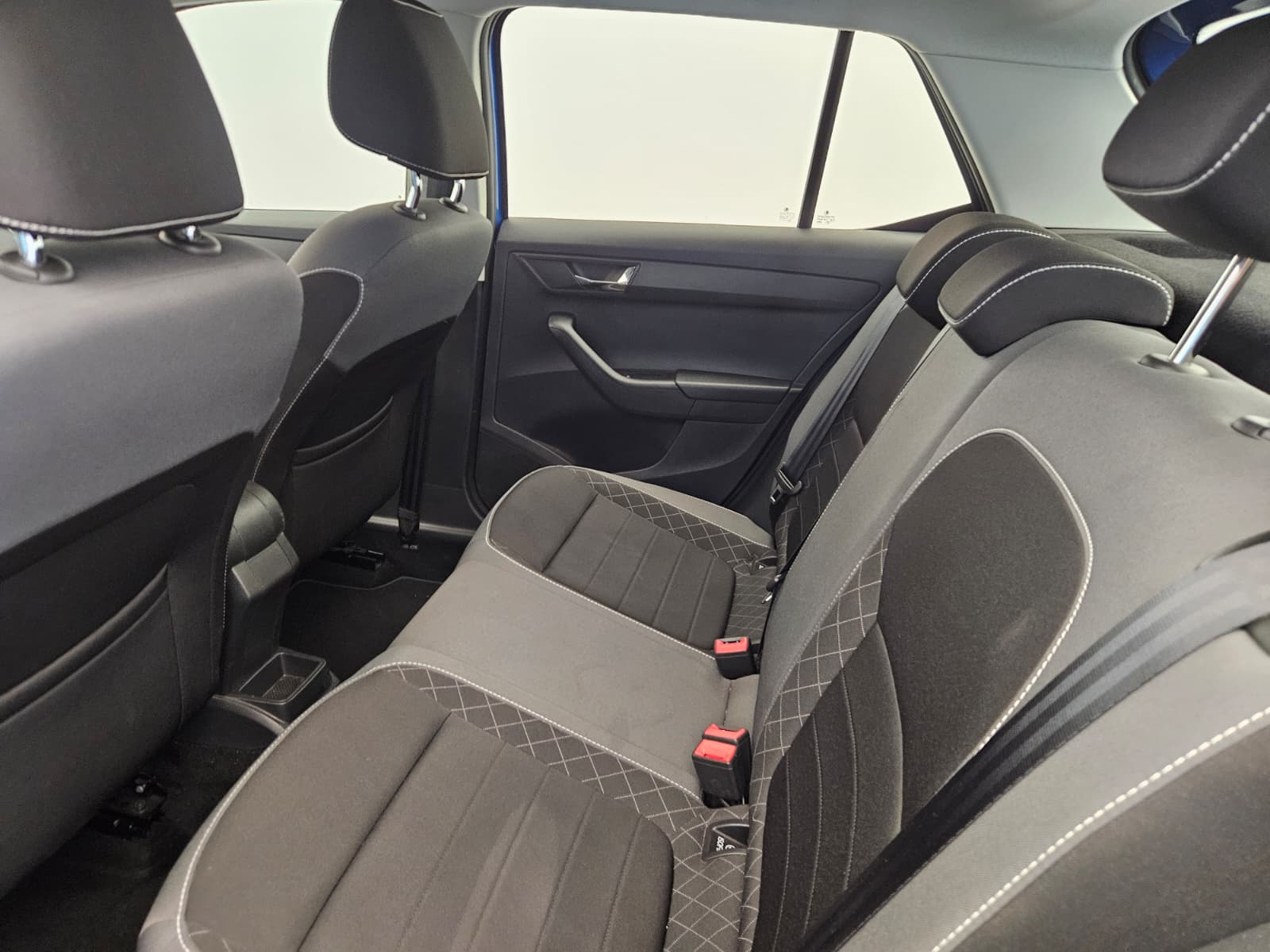 SKODA Fabia 1.0 TSI Ambition DSG-image-12