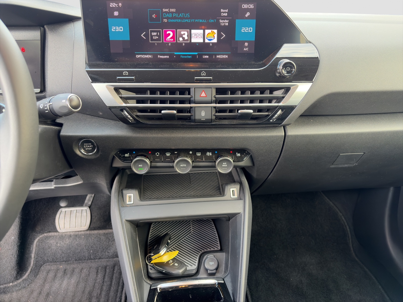CITROEN C4 1.2 PureTech Swiss Edition-image-11