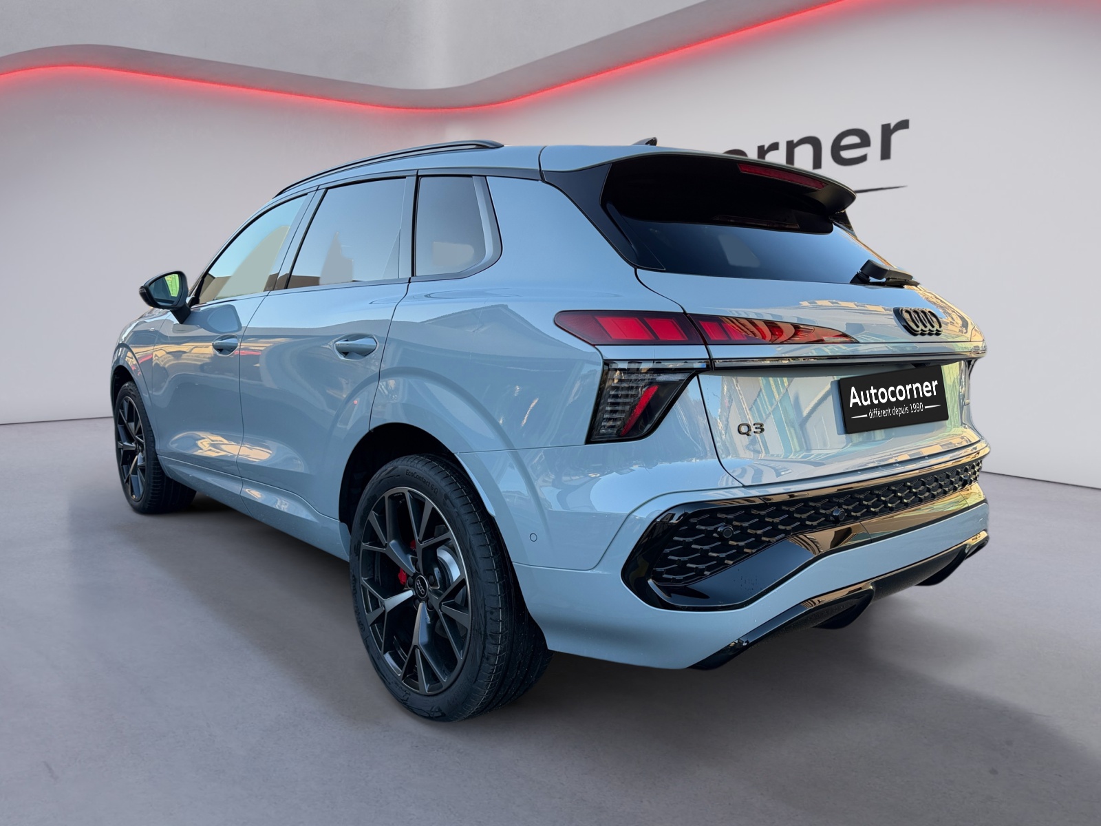 AUDI Q3 SUV TFSI quattro 195 kW S tronic-image-2