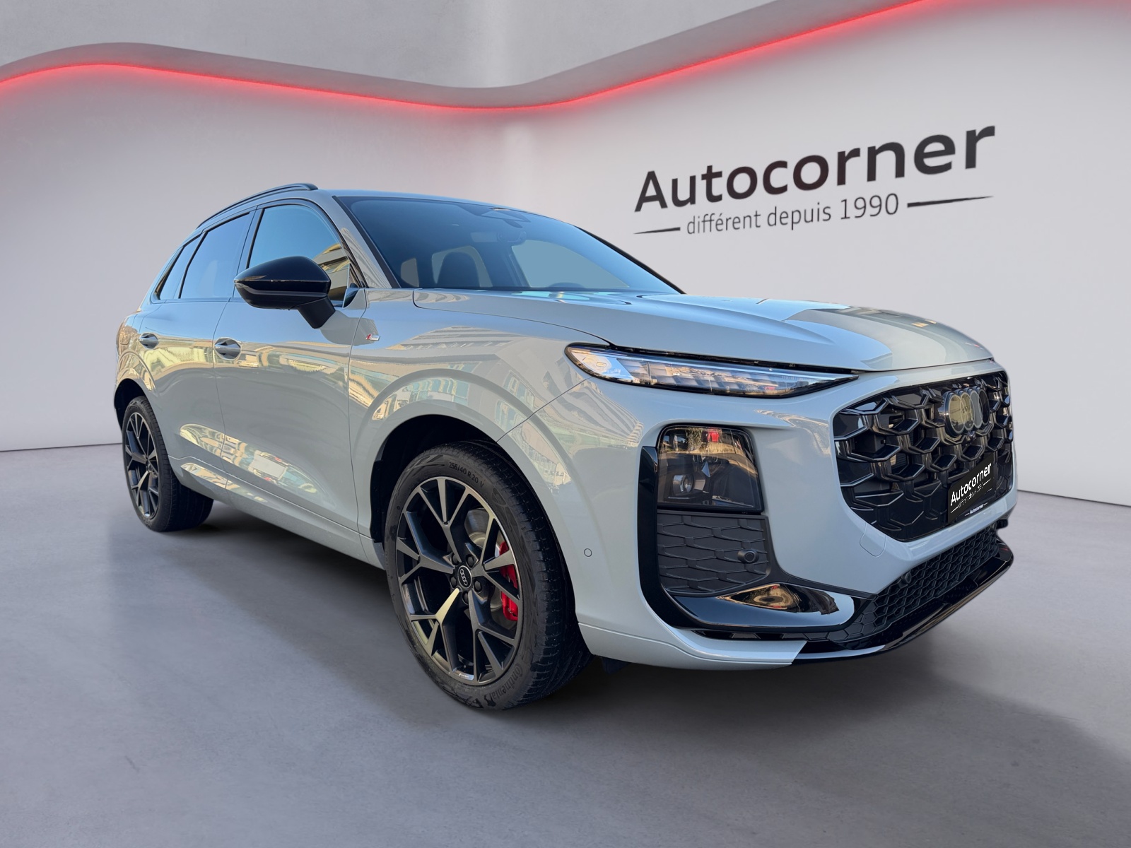 AUDI Q3 SUV TFSI quattro 195 kW S tronic-image-0
