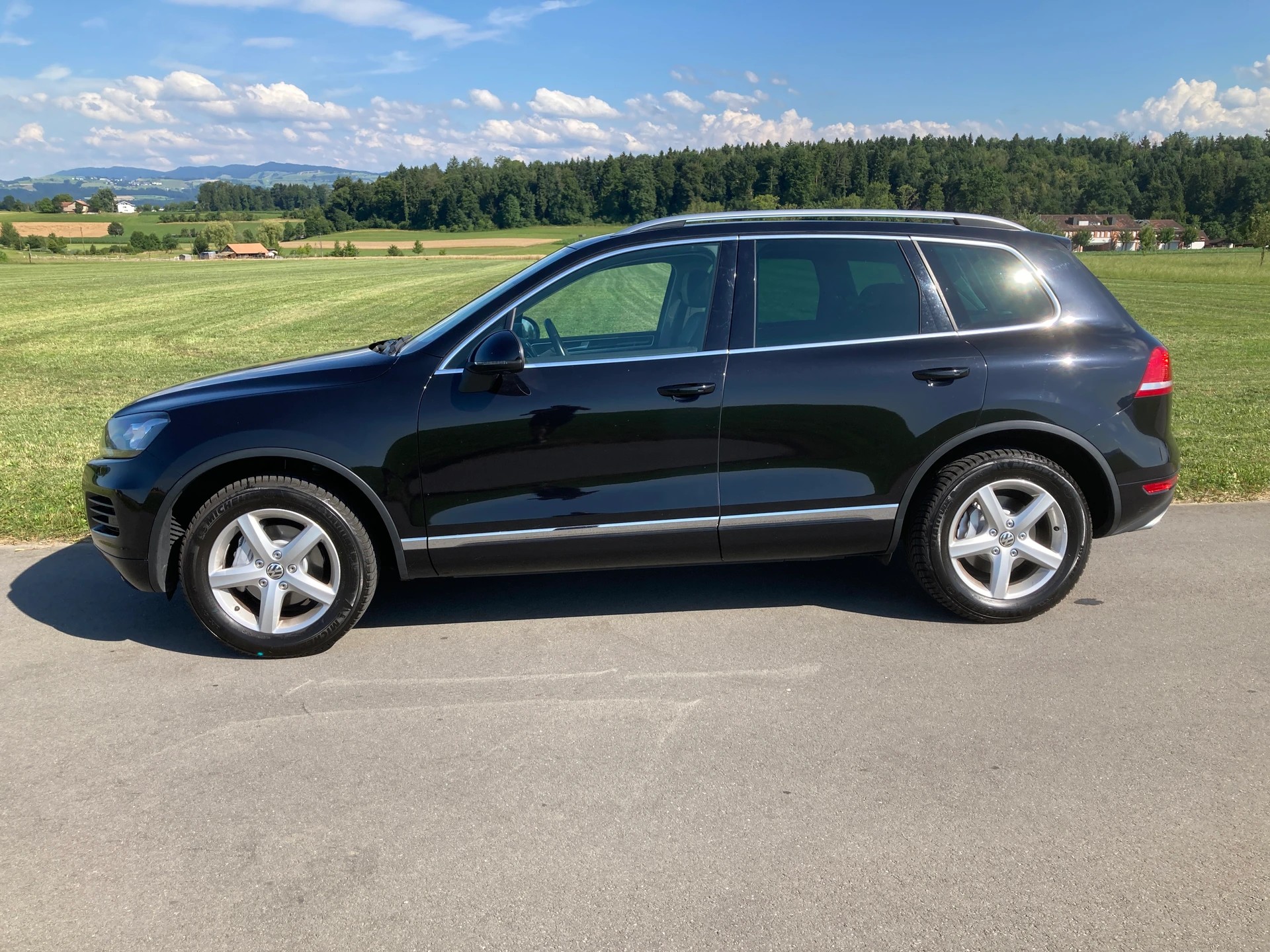 VW Touareg 3.0 TDI BMT Black Pearl Tiptronic mit Anhängerkupplung 3`500 KG-image-4