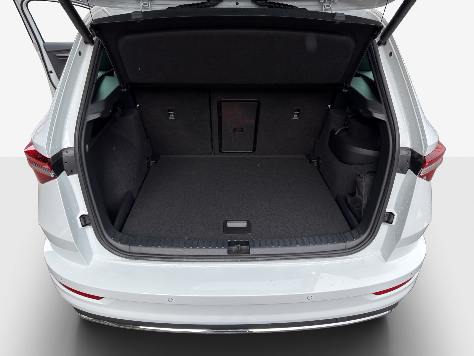 SKODA Karoq 2.0 TSI SportLine 4x4 DSG-image-12