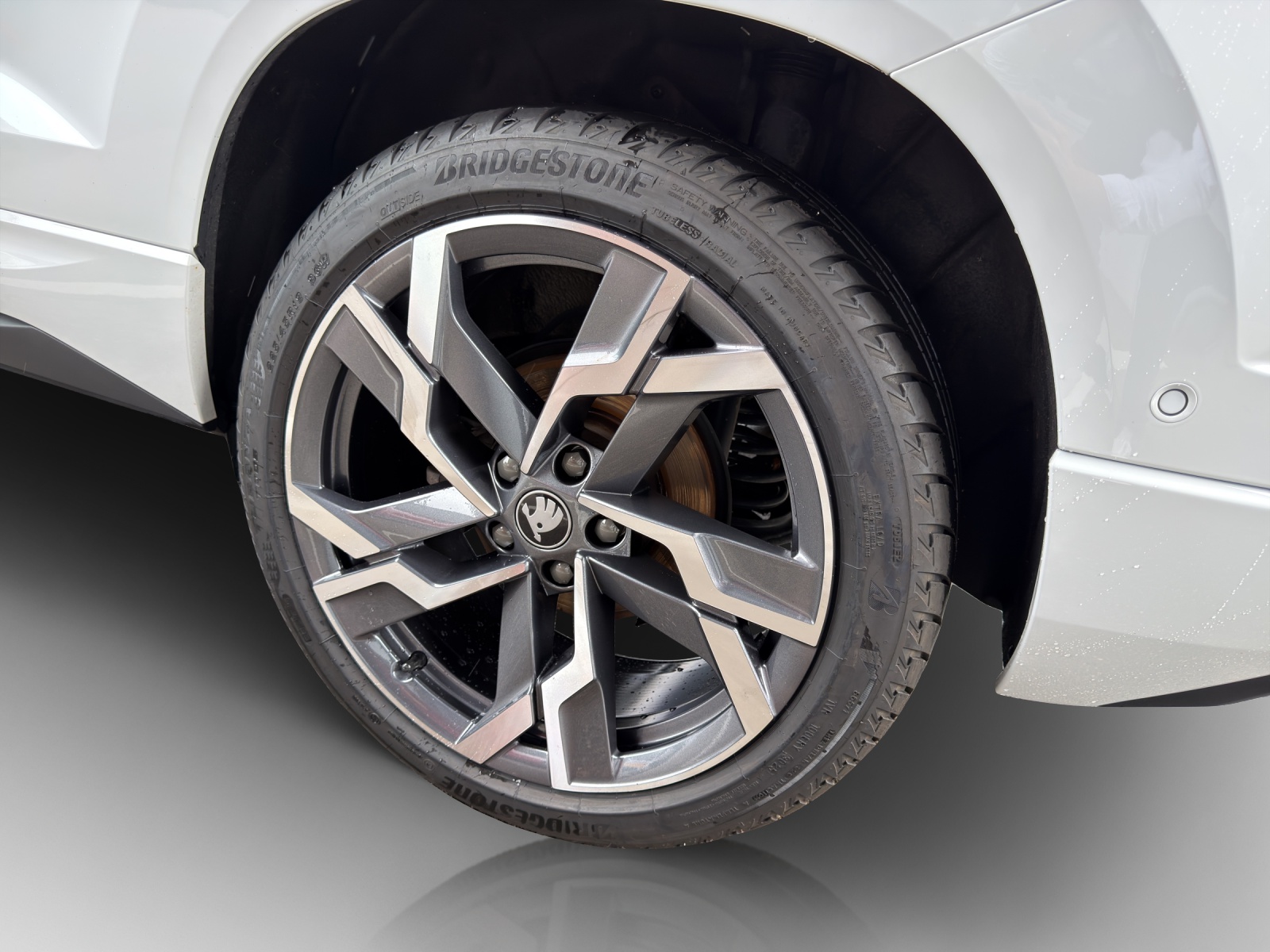 SKODA Karoq 2.0 TSI SportLine 4x4 DSG-image-13