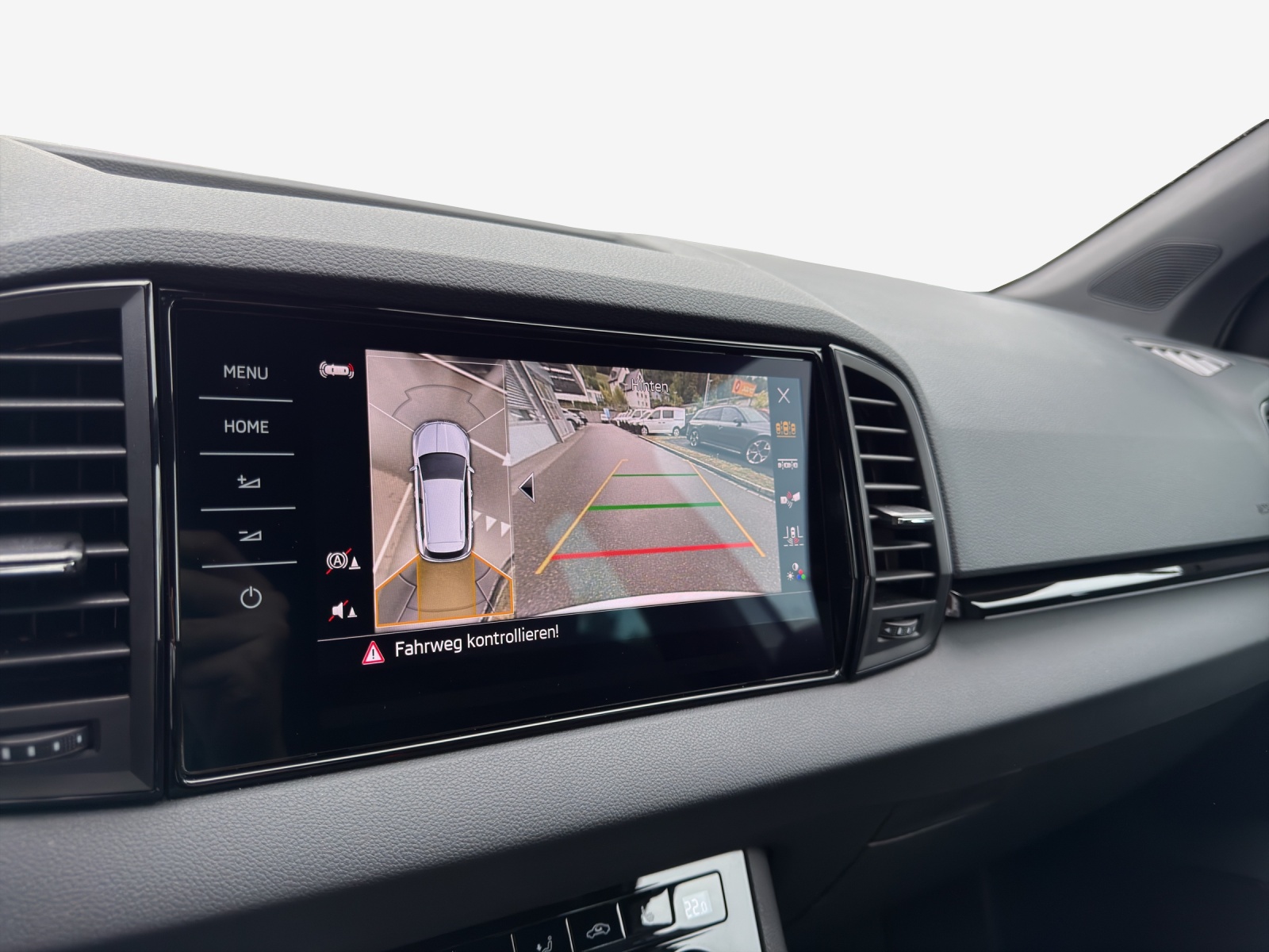 SKODA Karoq 2.0 TSI SportLine 4x4 DSG-image-15