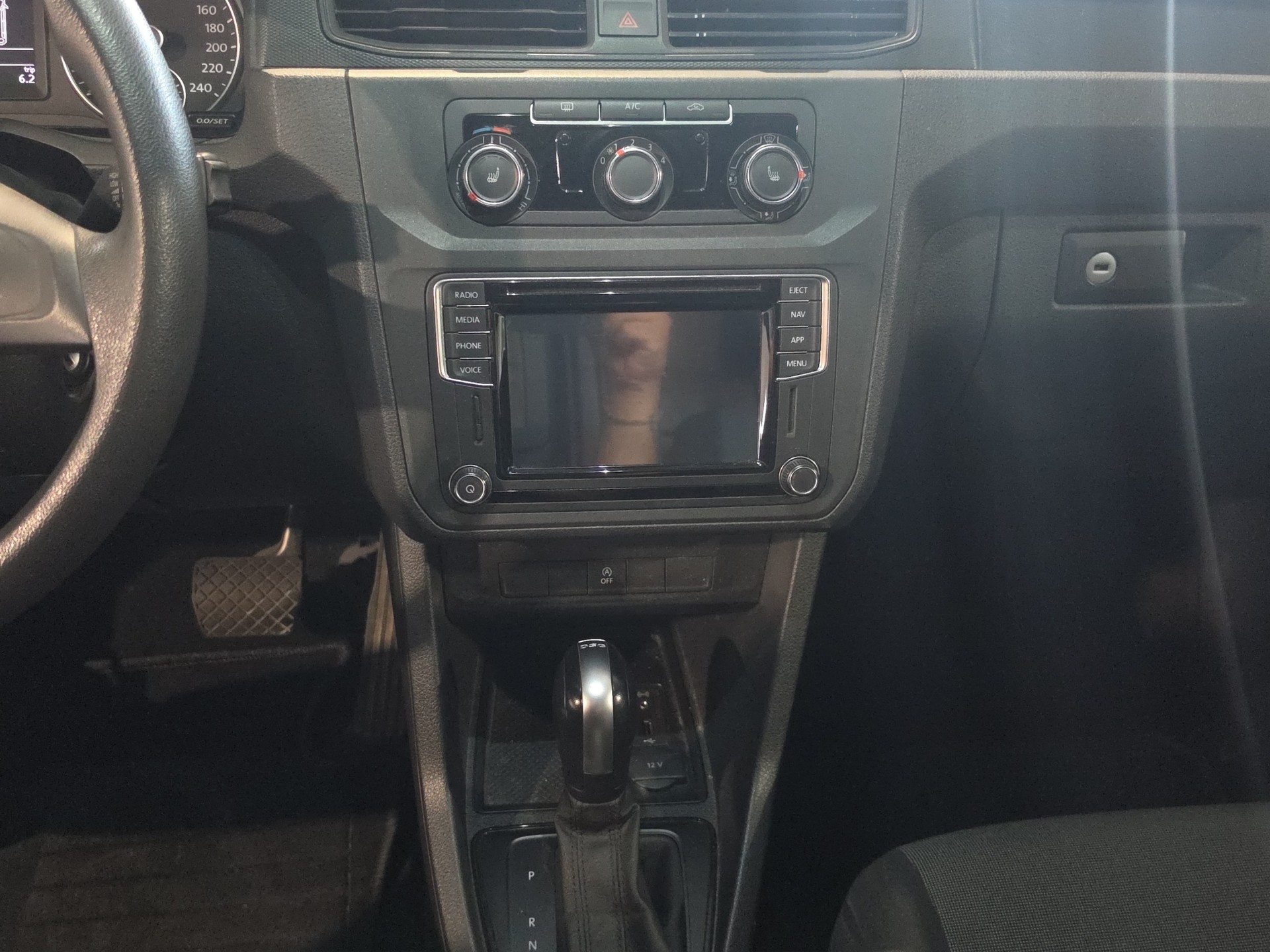 VW Caddy Maxi 2.0TDI BlueMotion Technology DSG-image-13