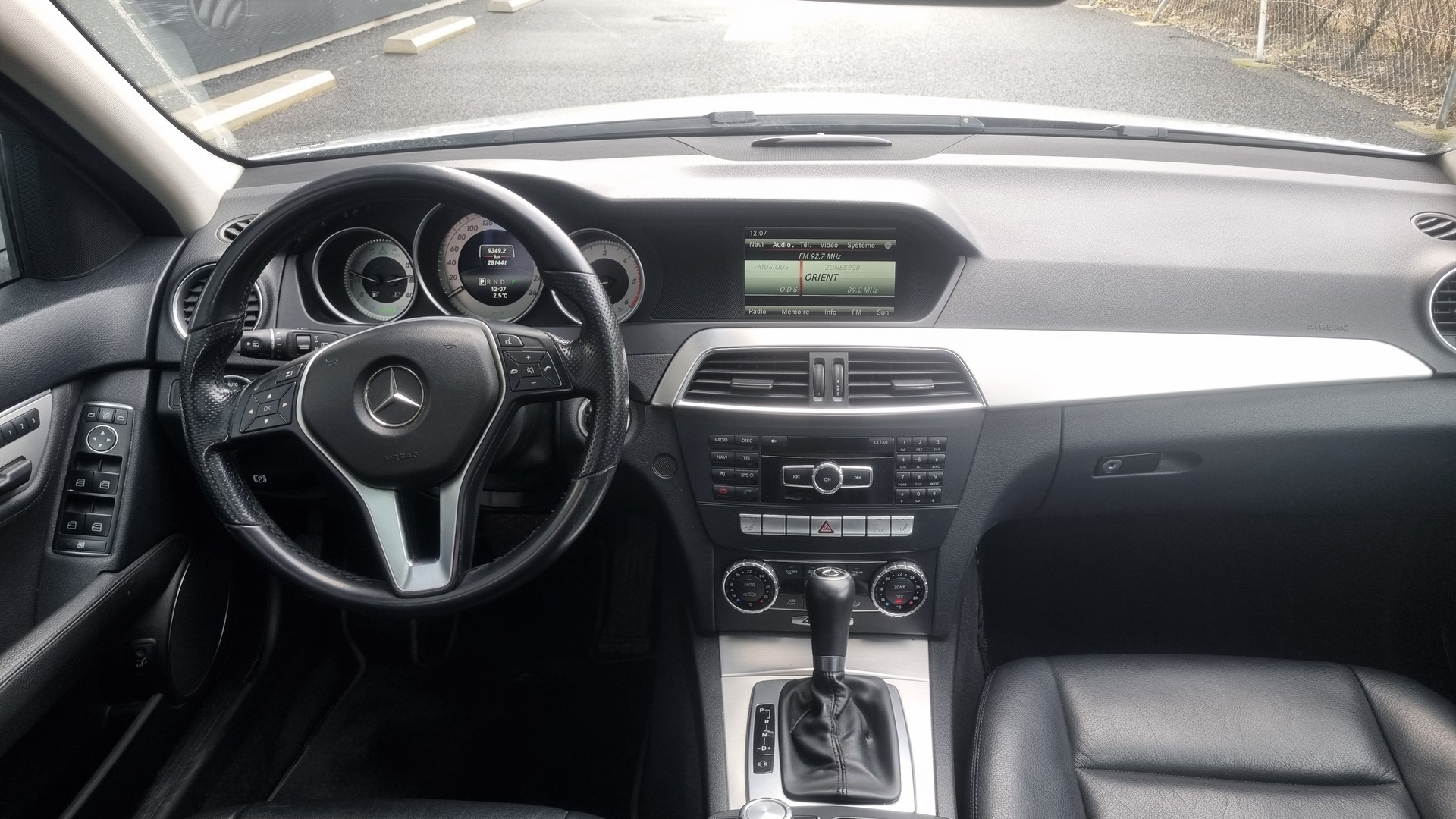 MERCEDES-BENZ C 300 CDI Elégance 4Matic 7G-Tronic-image-9