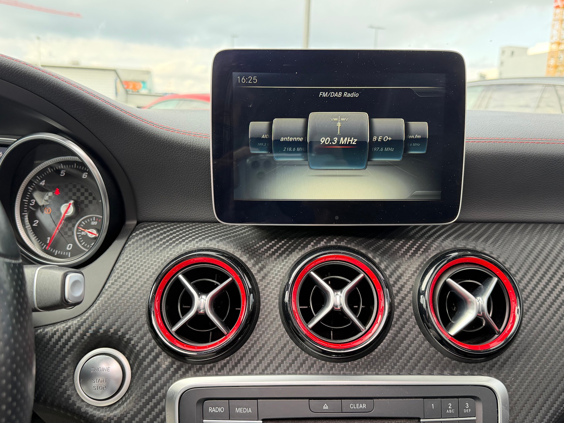 MERCEDES-BENZ A 250 Sport 4Matic 7G-DCT-image-19