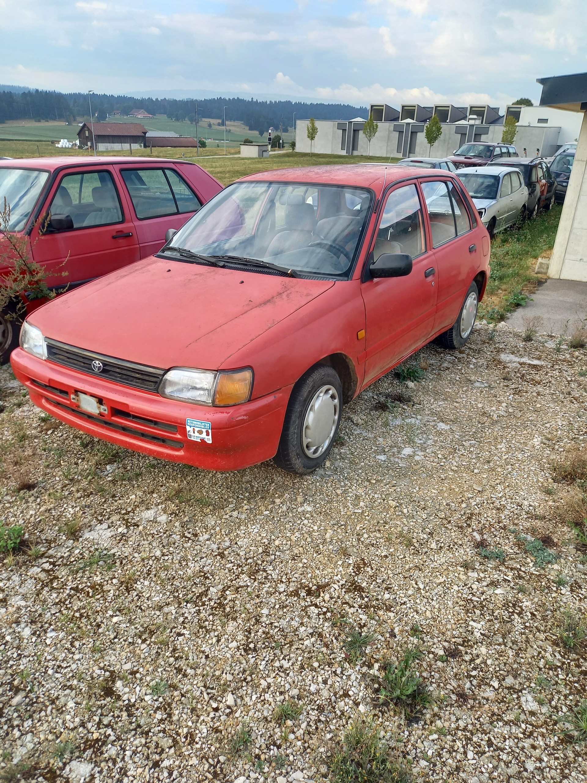 TOYOTA Starlet 1.3 XLi Dance-image-0