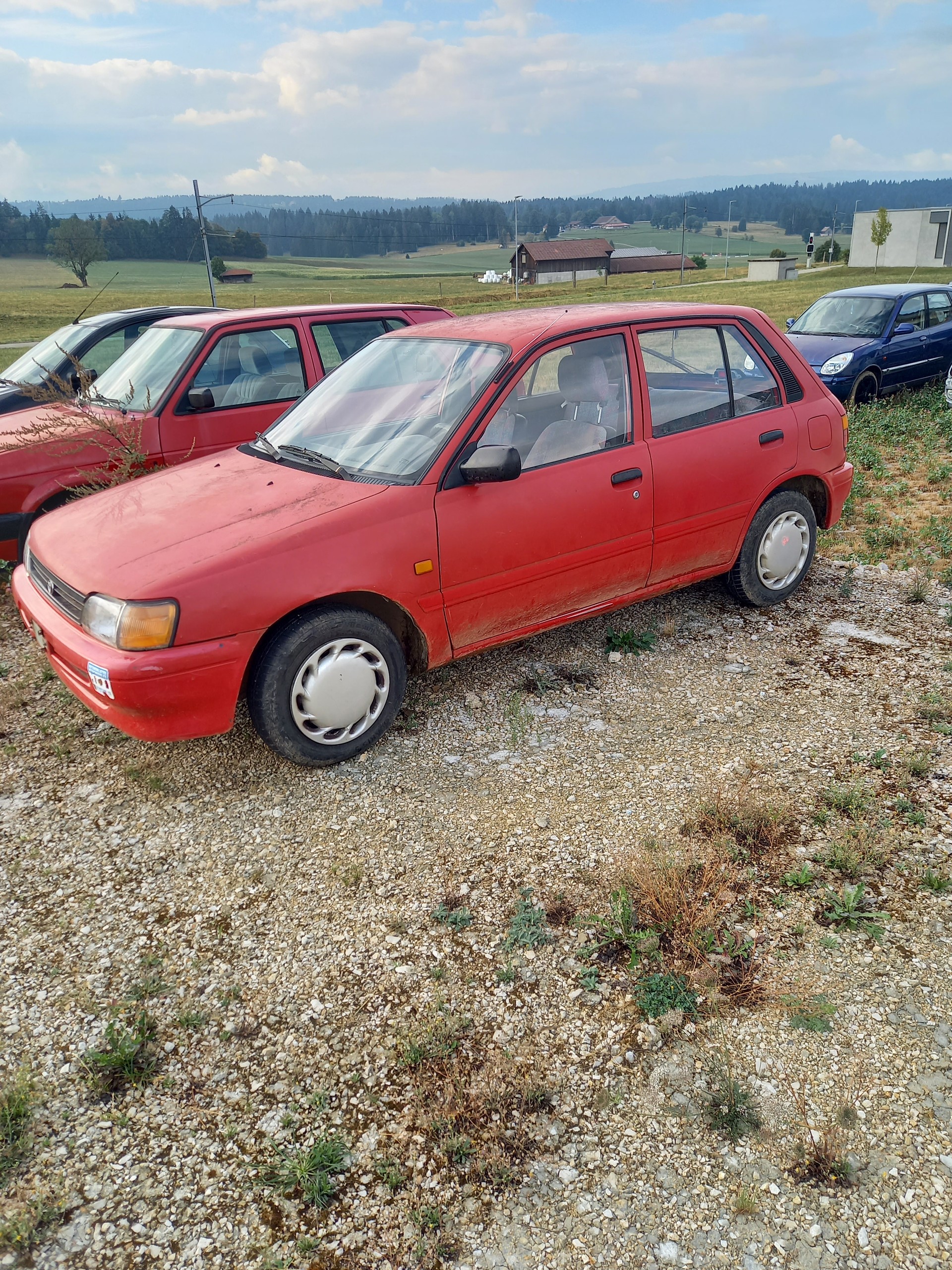 TOYOTA Starlet 1.3 XLi Dance-image-1