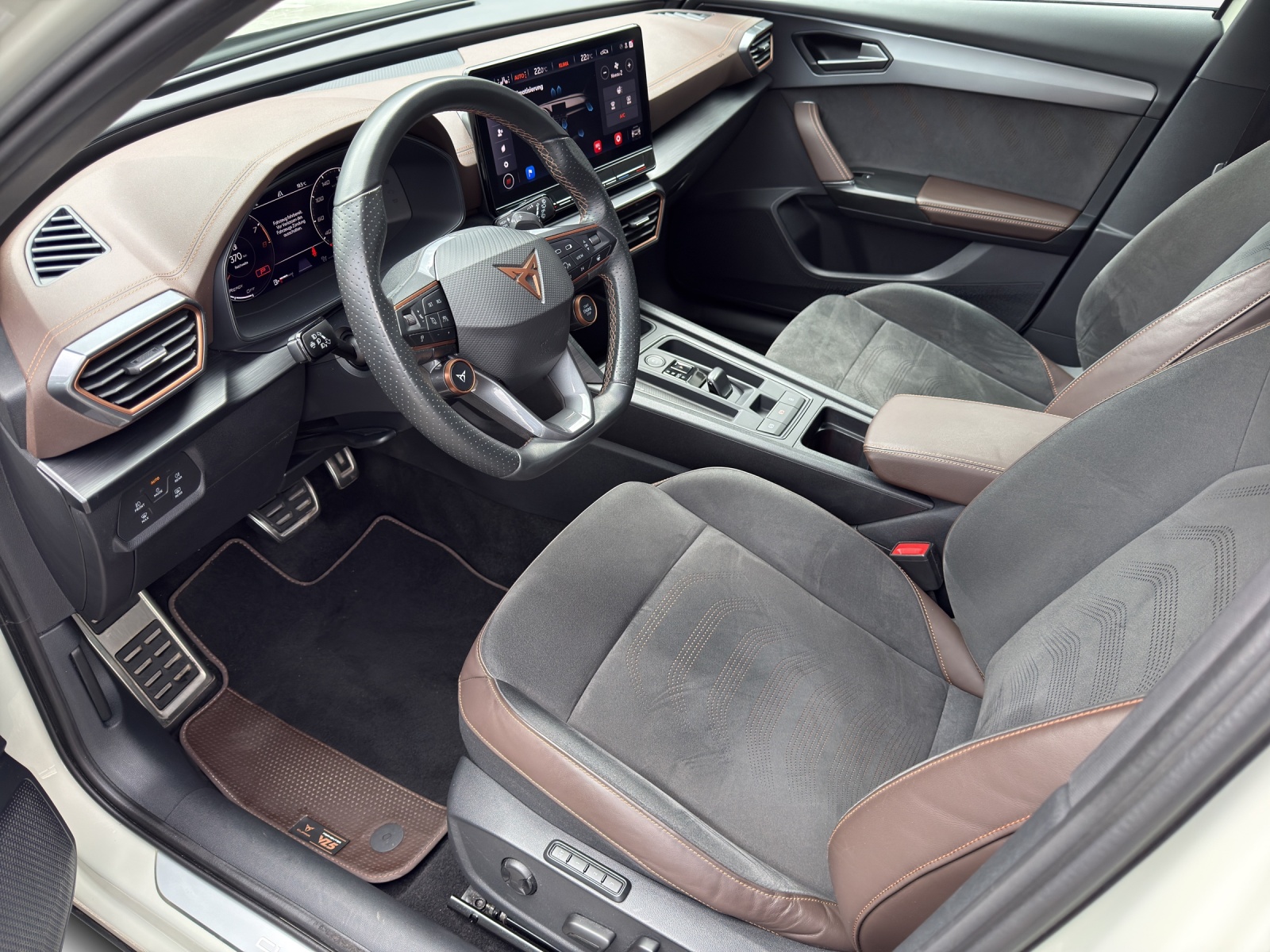 CUPRA Formentor 2.5TSI VZ5 Taiga Grey 4Drive DSG-image-7