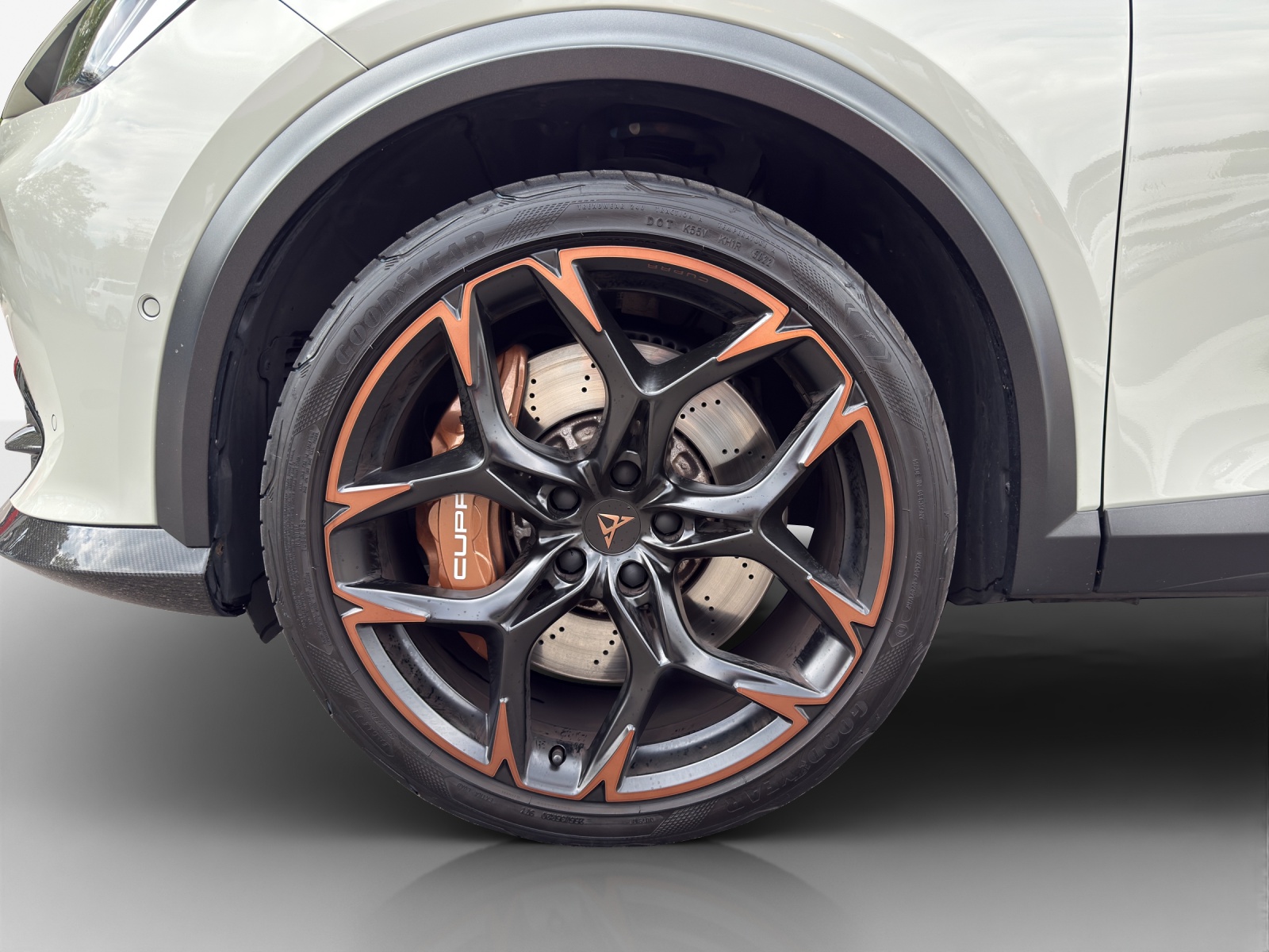 CUPRA Formentor 2.5TSI VZ5 Taiga Grey 4Drive DSG-image-13
