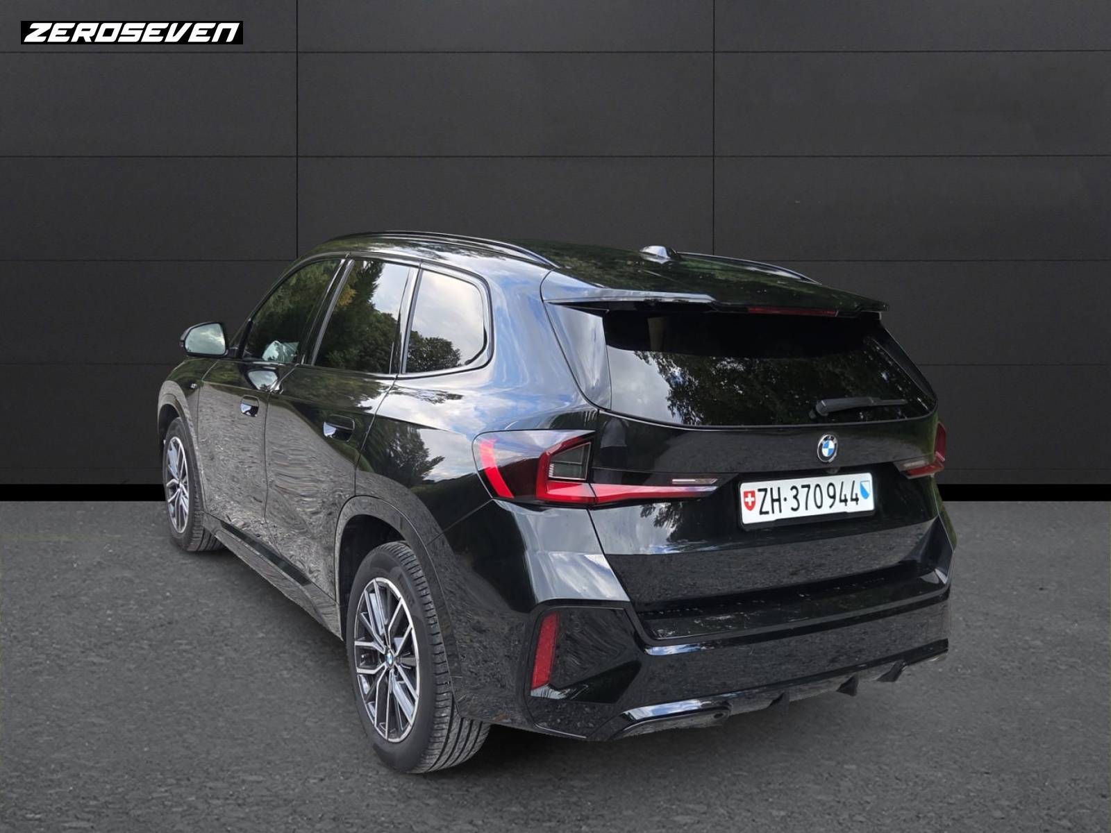BMW X1 xDrive 23d 48V M Sport-image-4