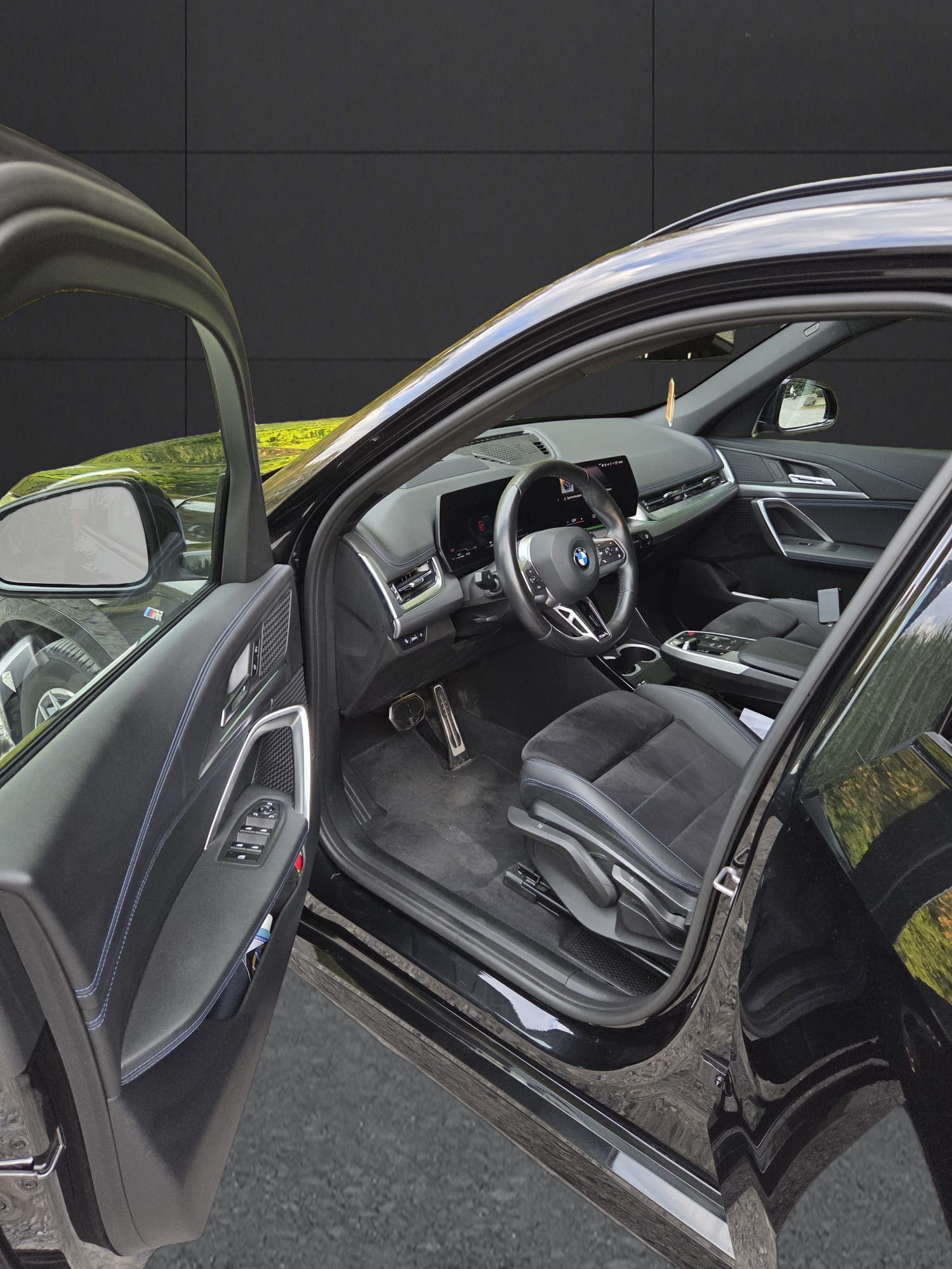 BMW X1 xDrive 23d 48V M Sport-image-10