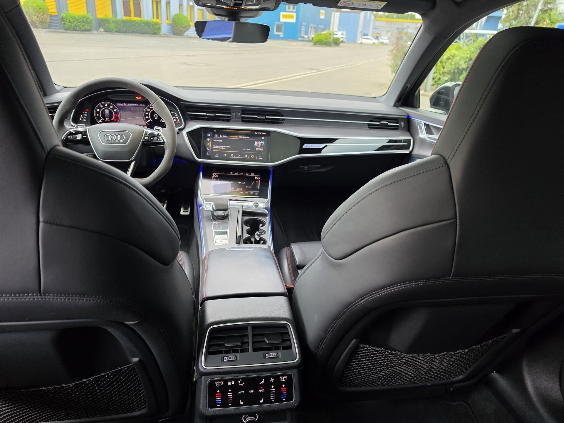 AUDI RS6 Avant 4.0 TFSI V8 quattro-image-5