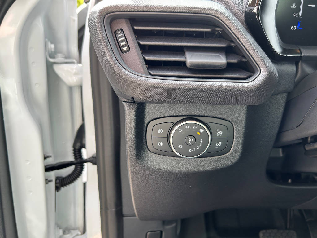 FORD Transit Courier Van 1.0 EcoBoost Trend-image-13
