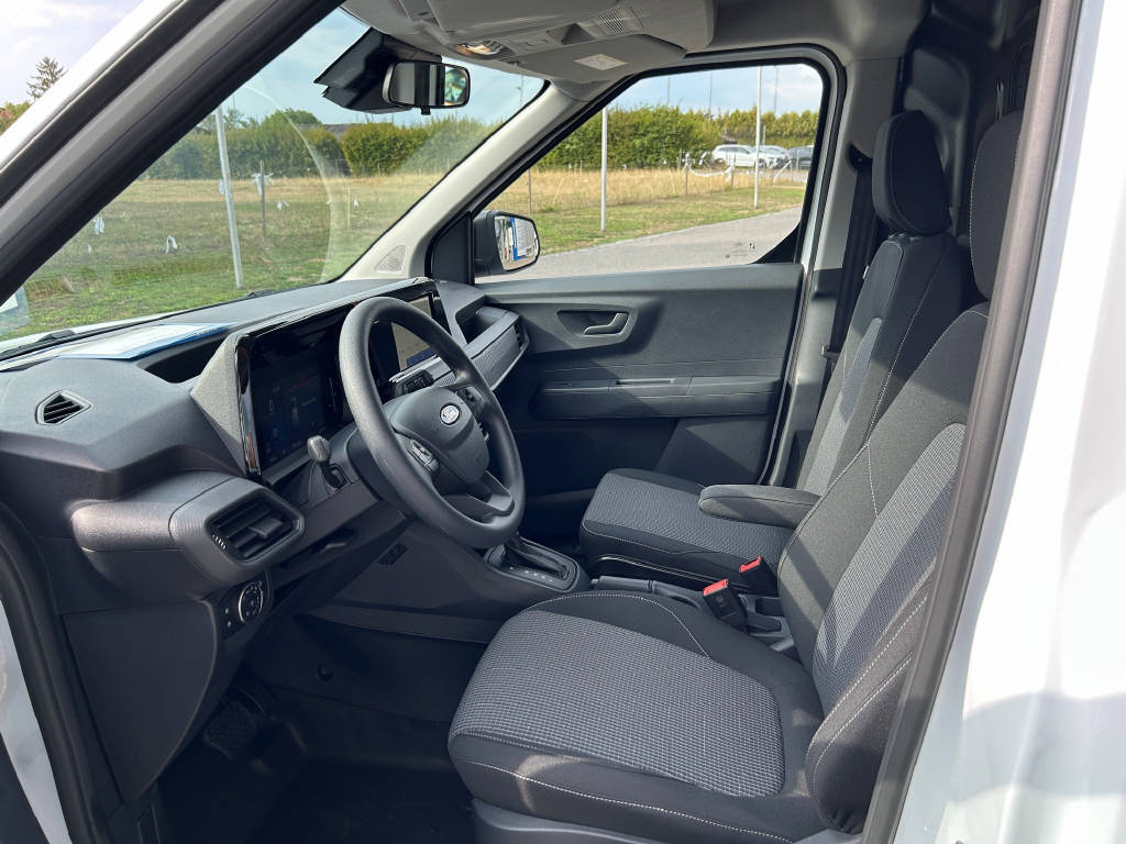 FORD Transit Courier Van 1.0 EcoBoost Trend-image-6