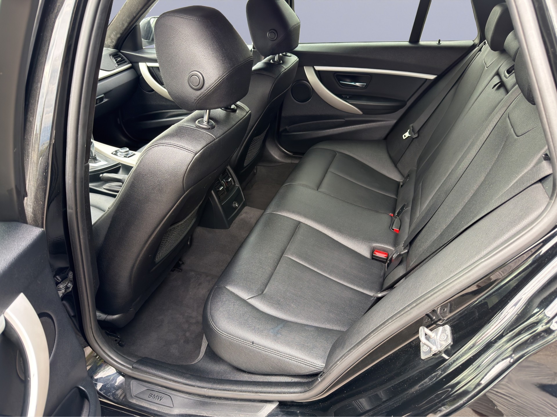 BMW 335d xDrive Touring Steptronic-image-11