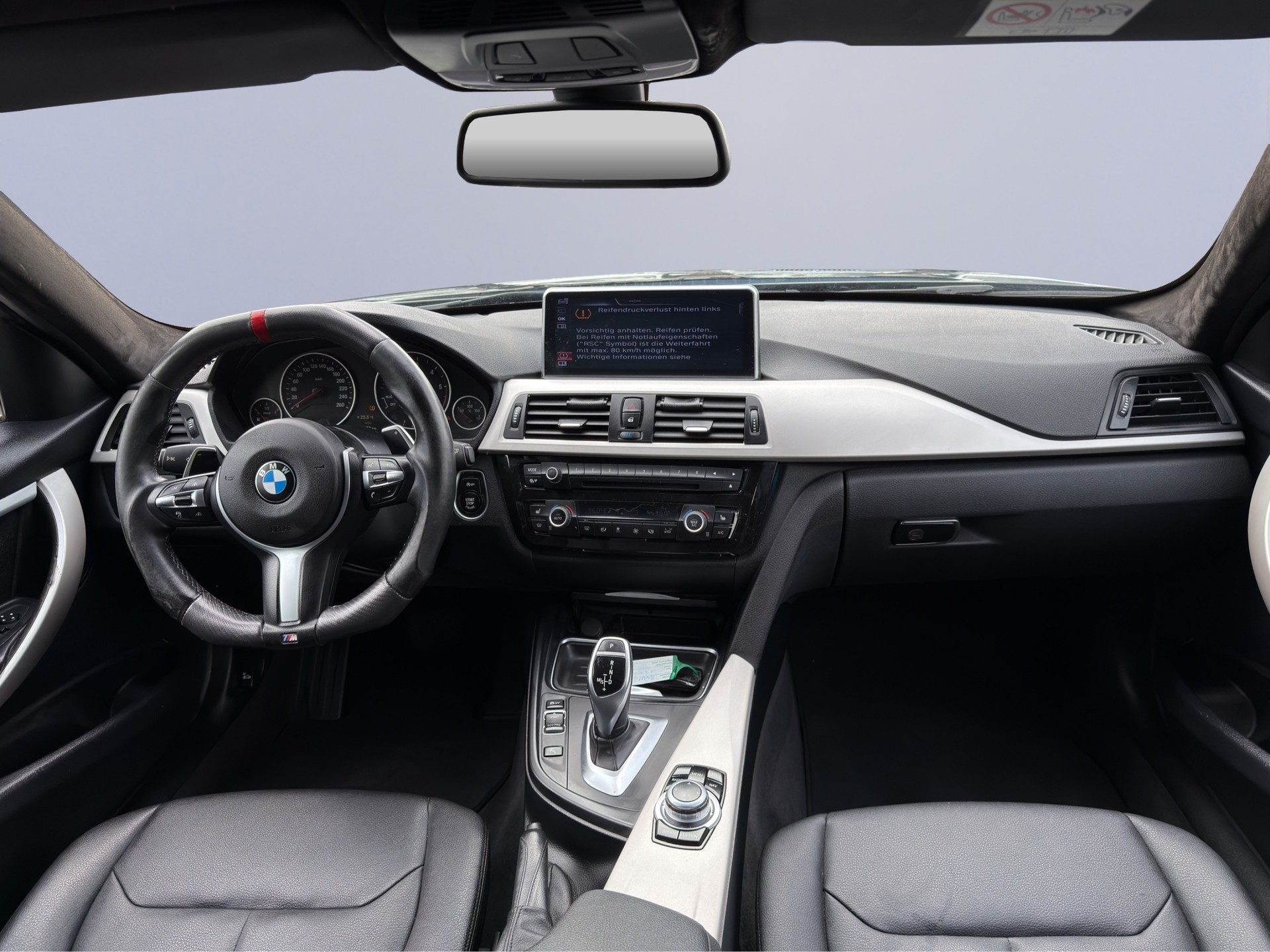 BMW 335d xDrive Touring Steptronic-image-7