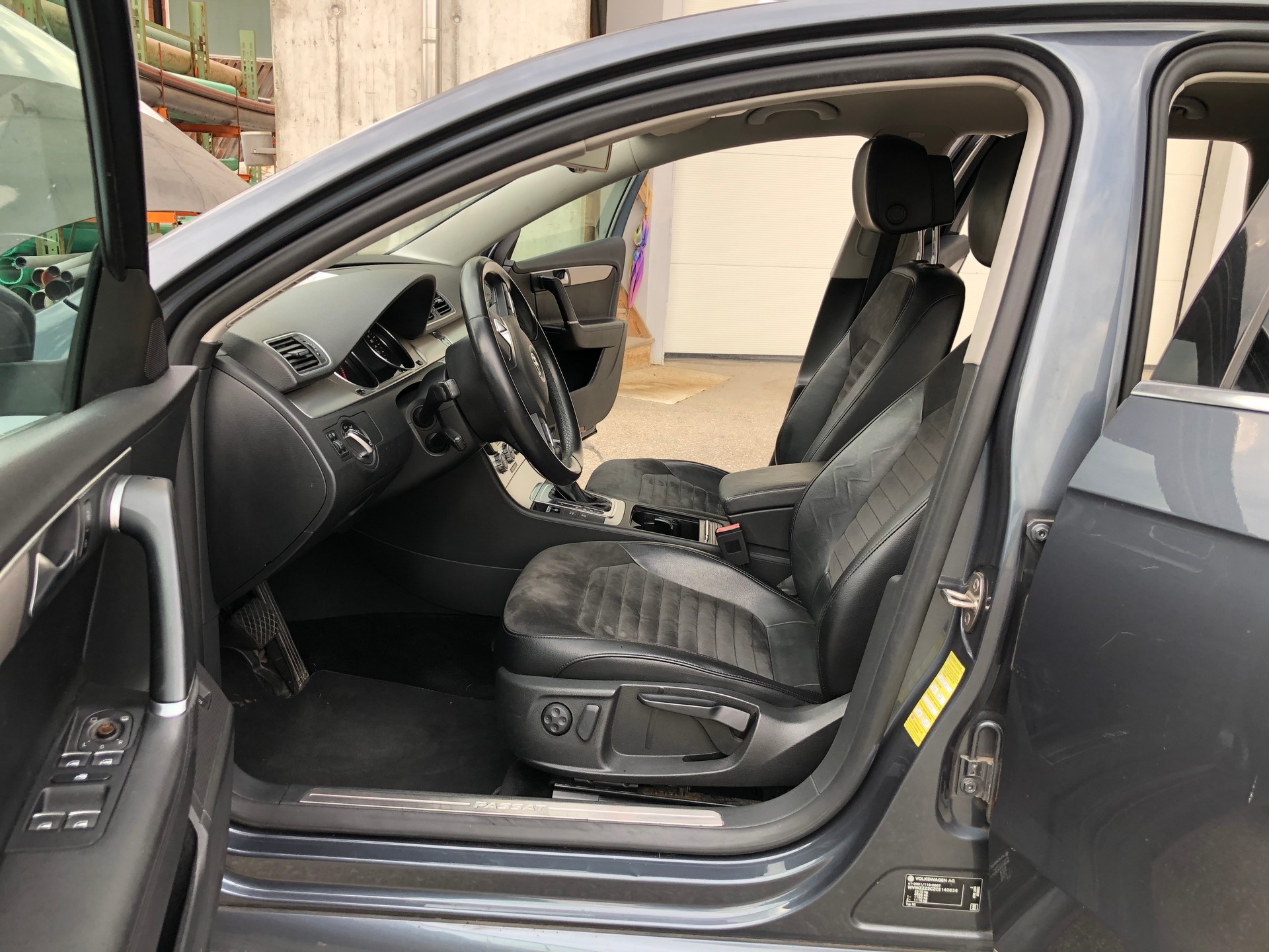 VW Passat Variant 2.0 TDI BMT Highline DSG-image-6