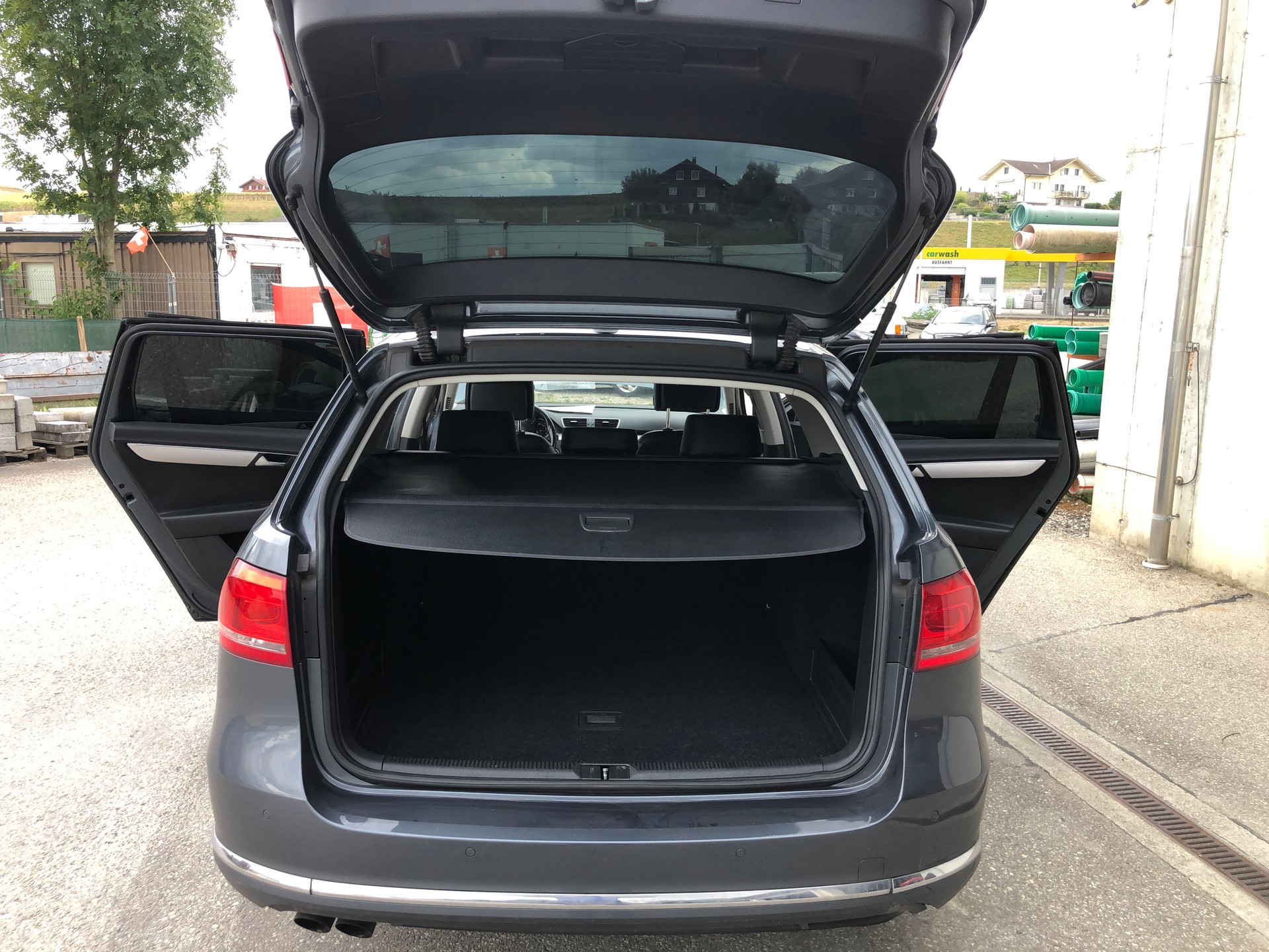 VW Passat Variant 2.0 TDI BMT Highline DSG-image-10