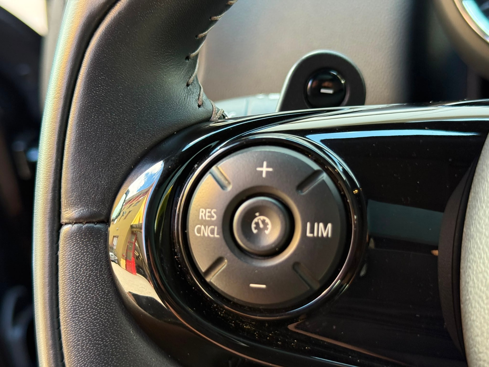 MINI Countryman F60 2.0i Cooper S SAG ALL4-image-16