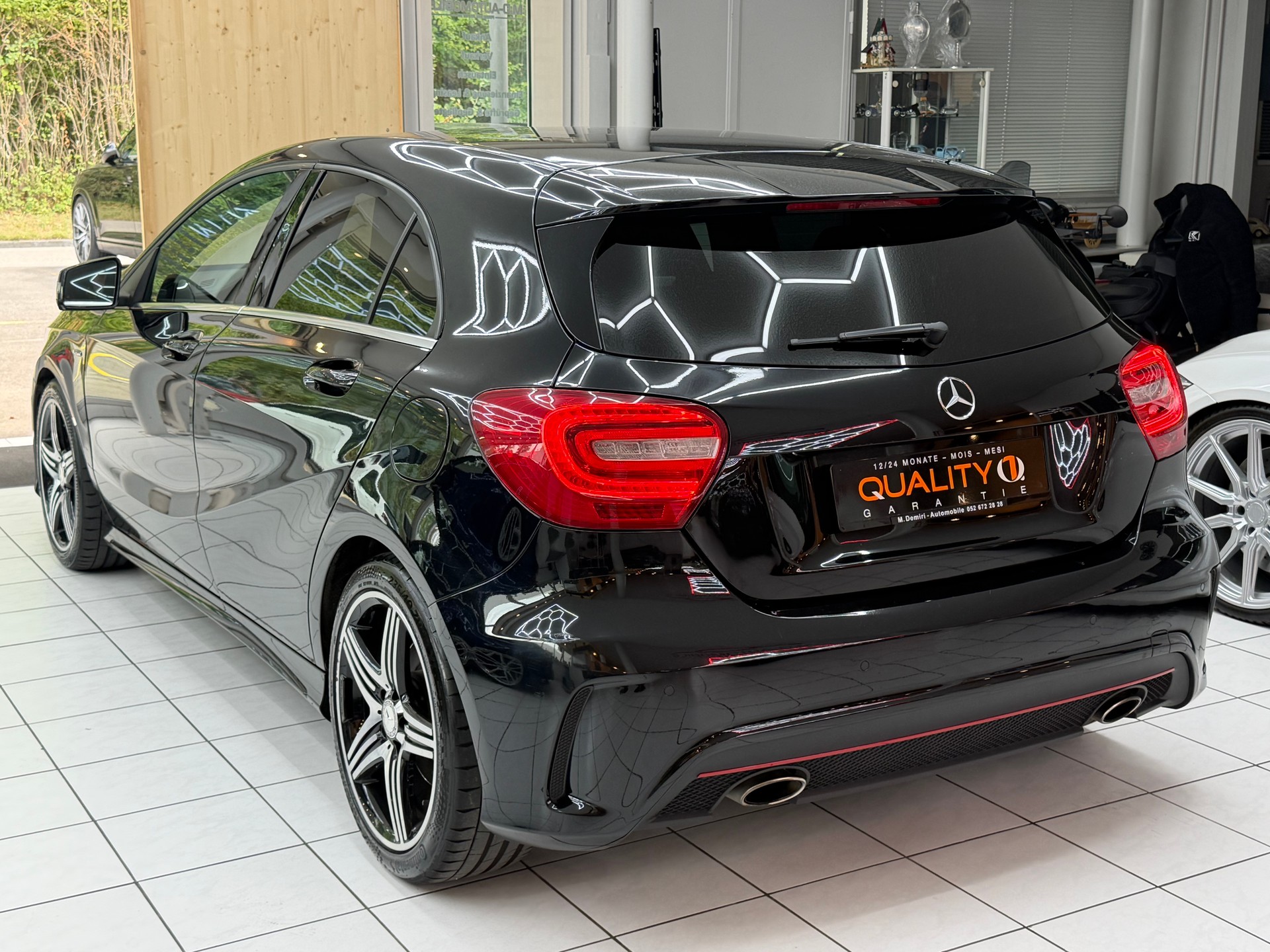 MERCEDES-BENZ A 250 Sport-image-7