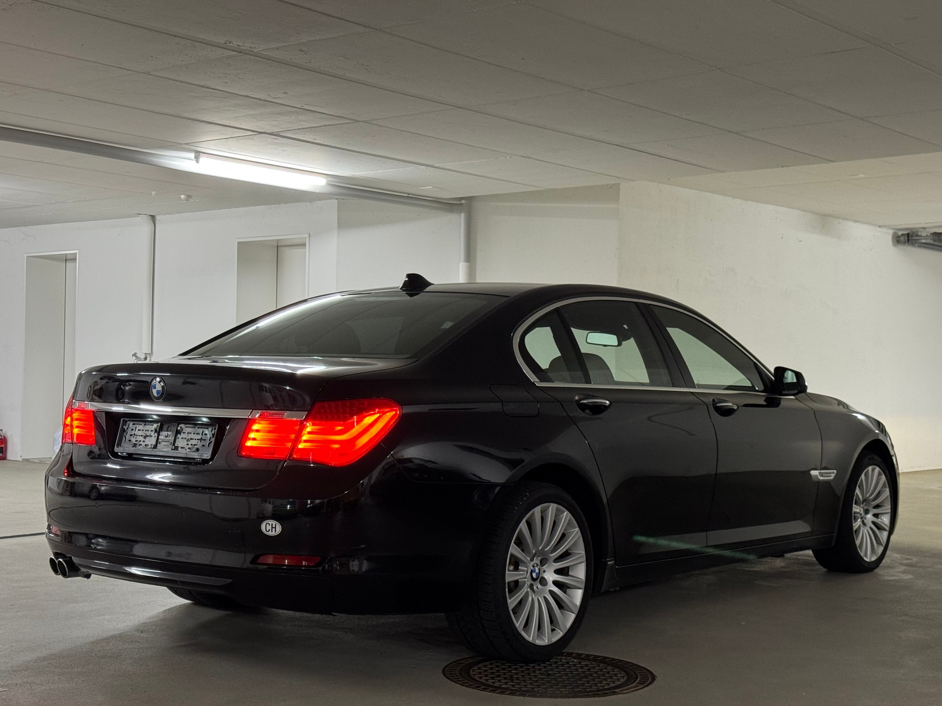 BMW 730d-image-6