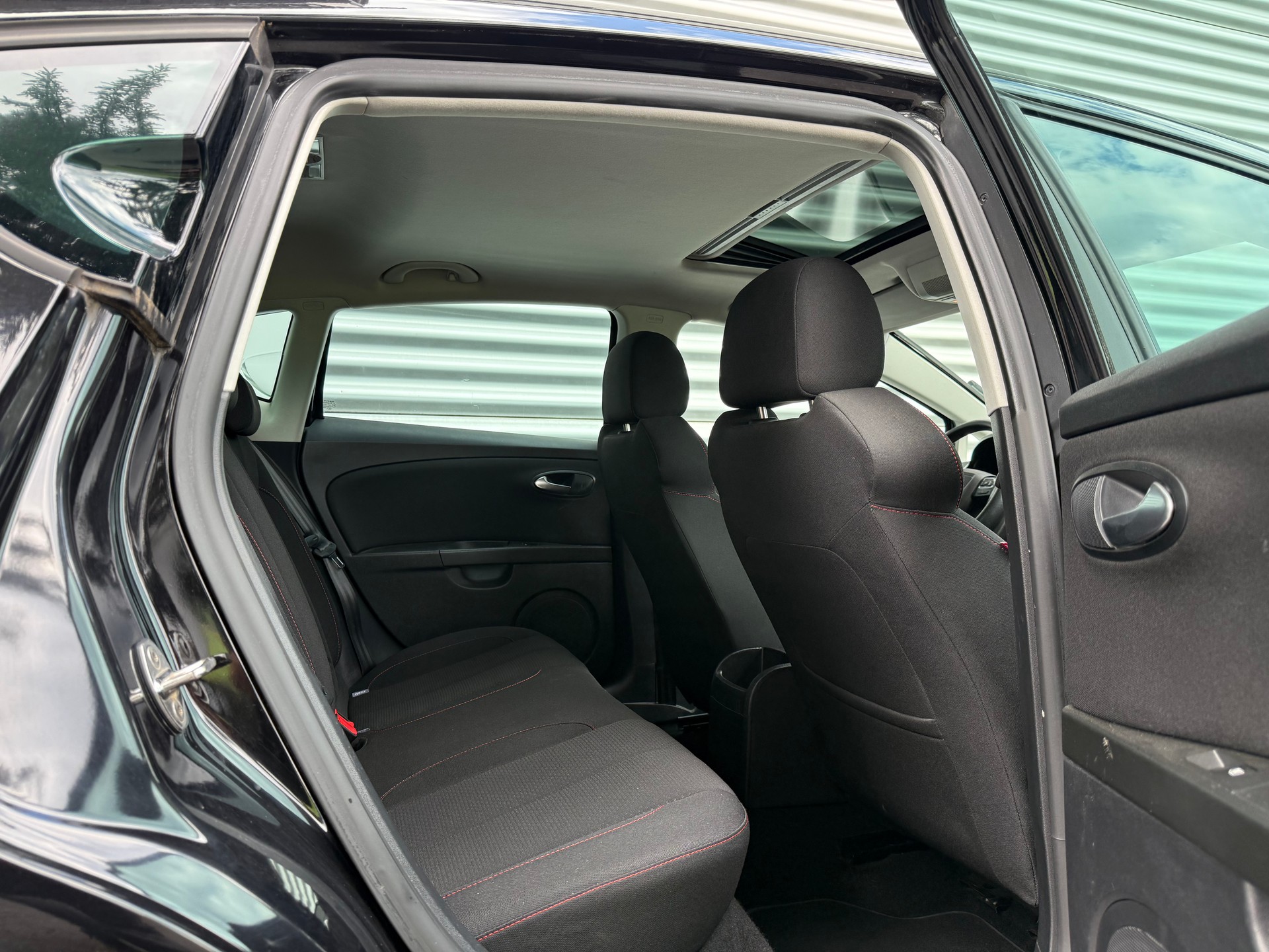 SEAT Leon 2.0 TSI FR-image-10