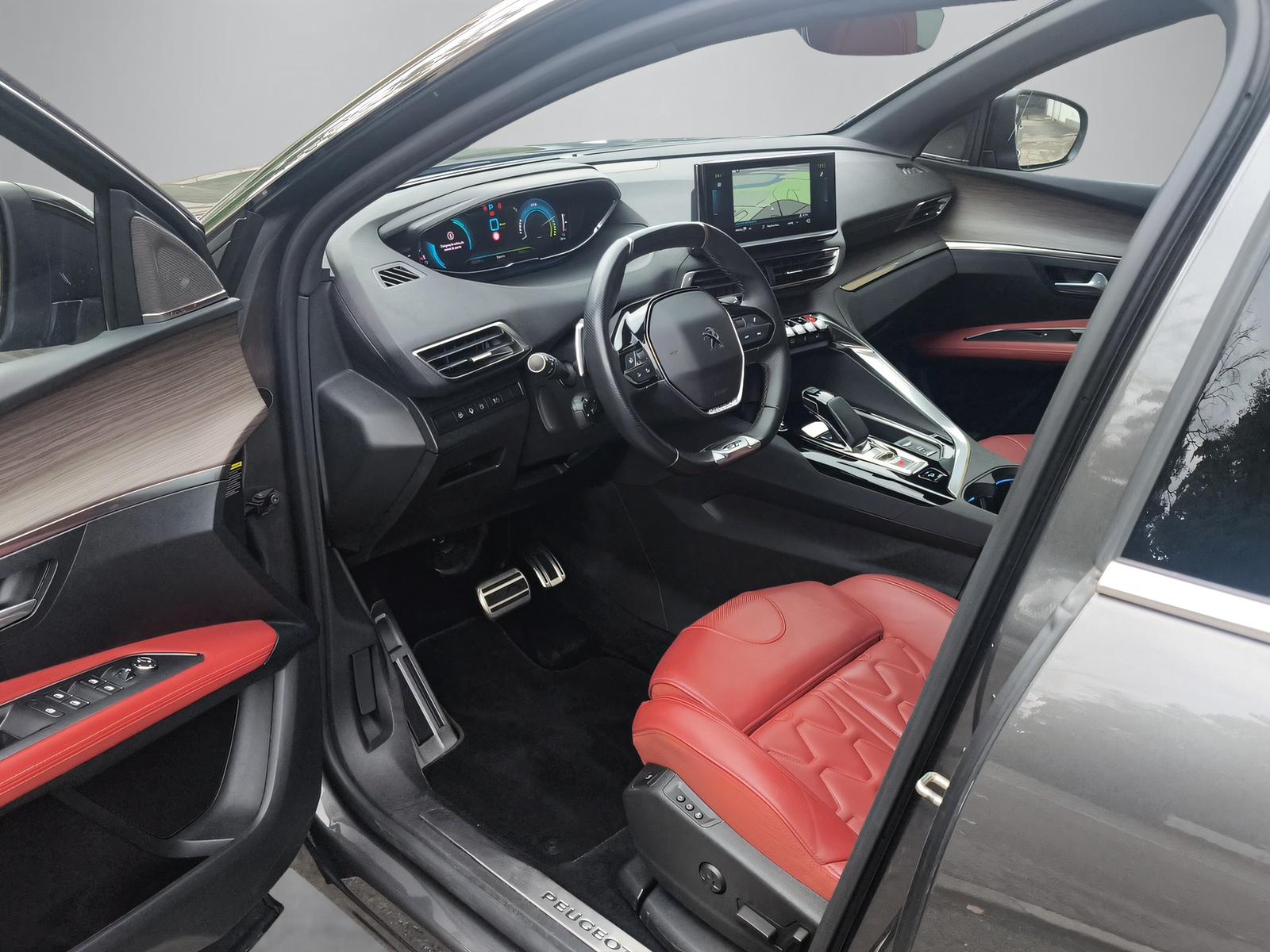 PEUGEOT 3008 1.6 Plug-in Hybrid4 GT Pack-image-16