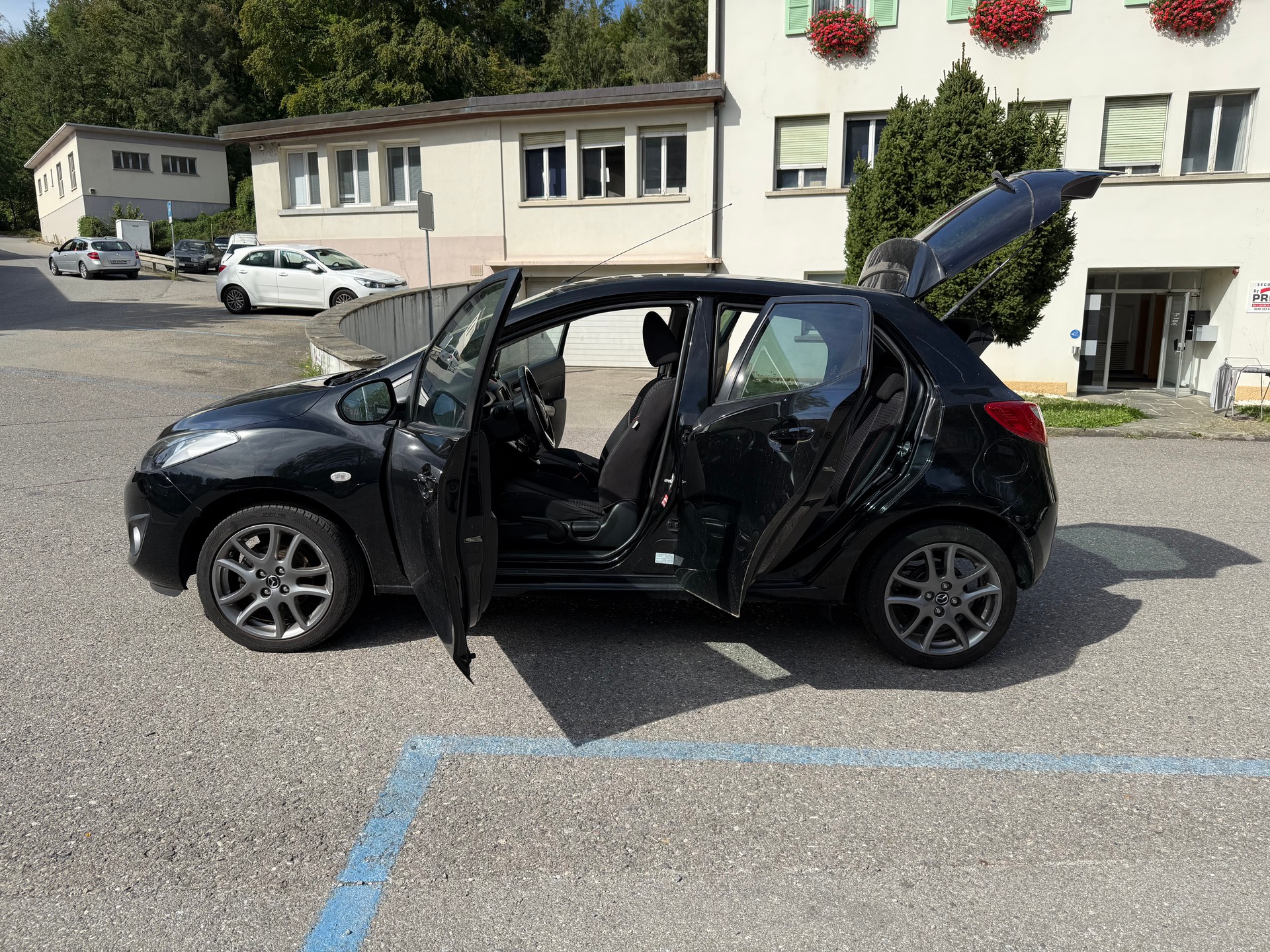 MAZDA 2 1.3i 16V Exclusive-image-17