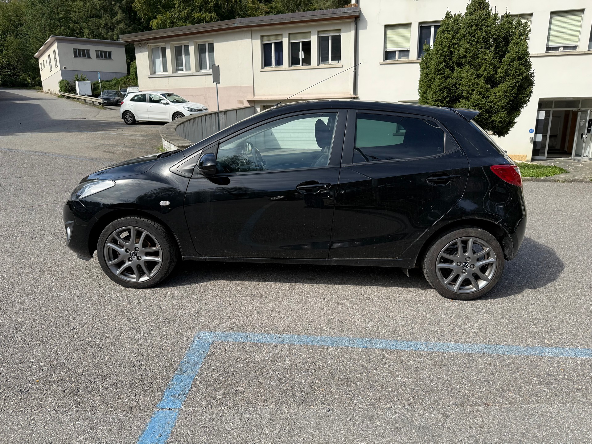 MAZDA 2 1.3i 16V Exclusive-image-3