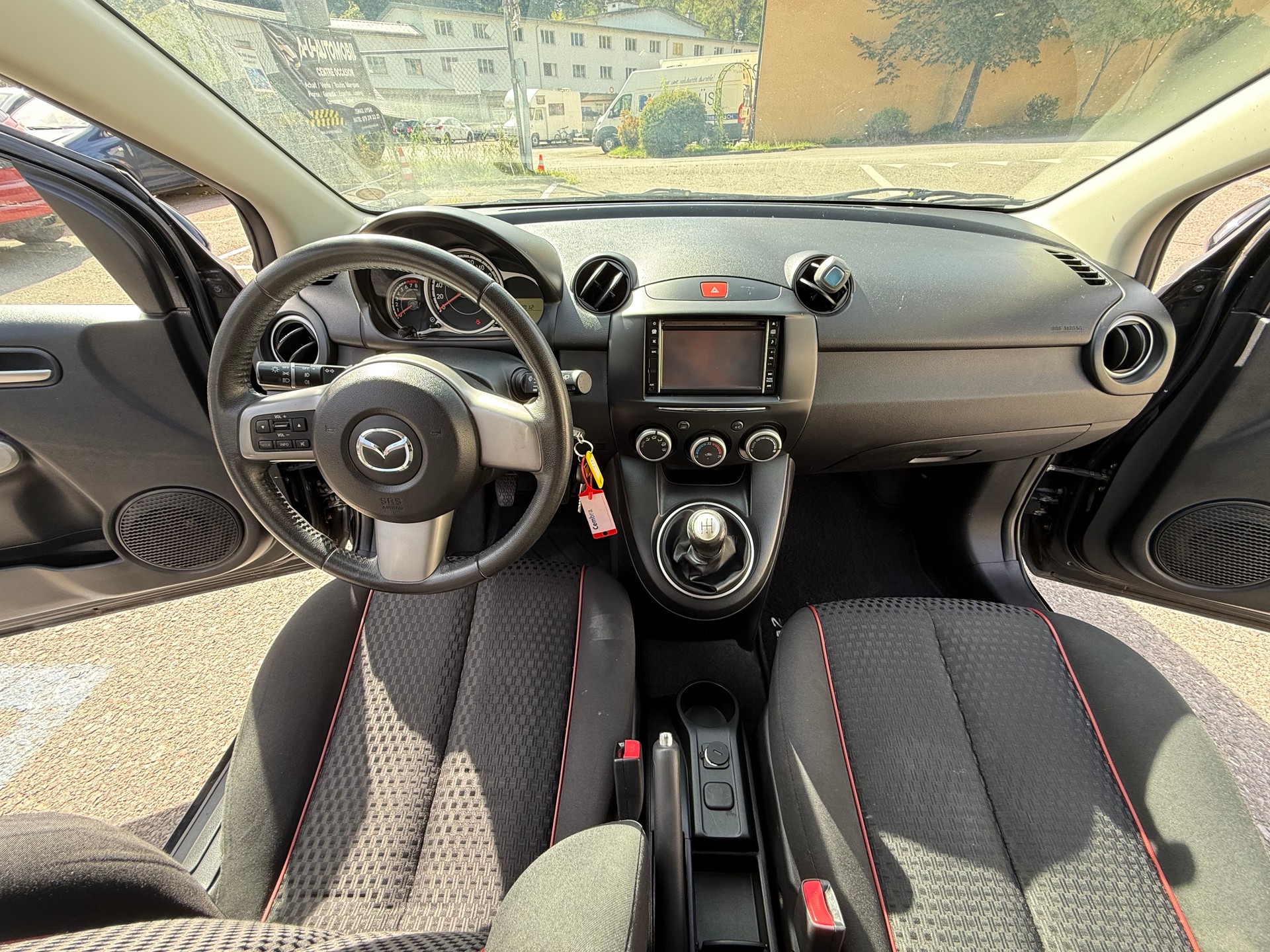 MAZDA 2 1.3i 16V Exclusive-image-25